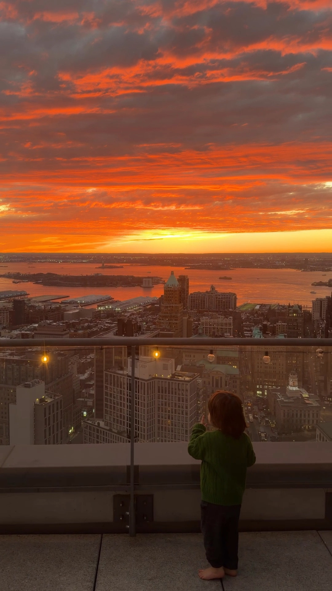 A little peak into our nyc apartment 

#homedecor #nycapartment 

#LTKHome