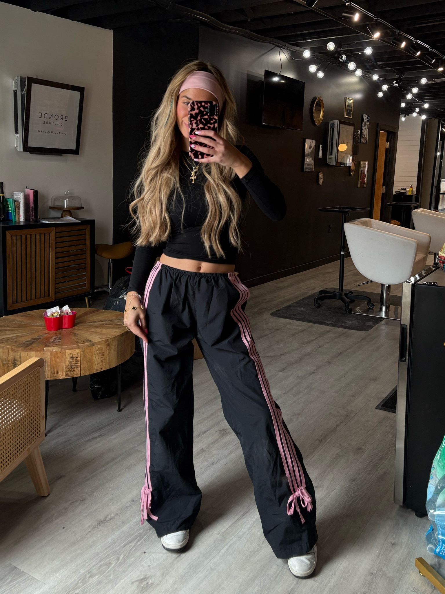 salon ootd 🩰

#LTKGiftGuide #LTKStyleTip #LTKFindsUnder50