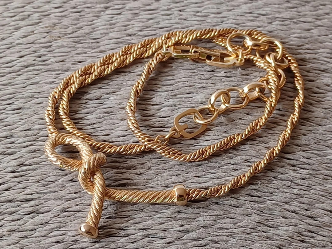 GROSSE Elegant Gold Plated Necklace With Knotted Design - Etsy | Etsy (US)