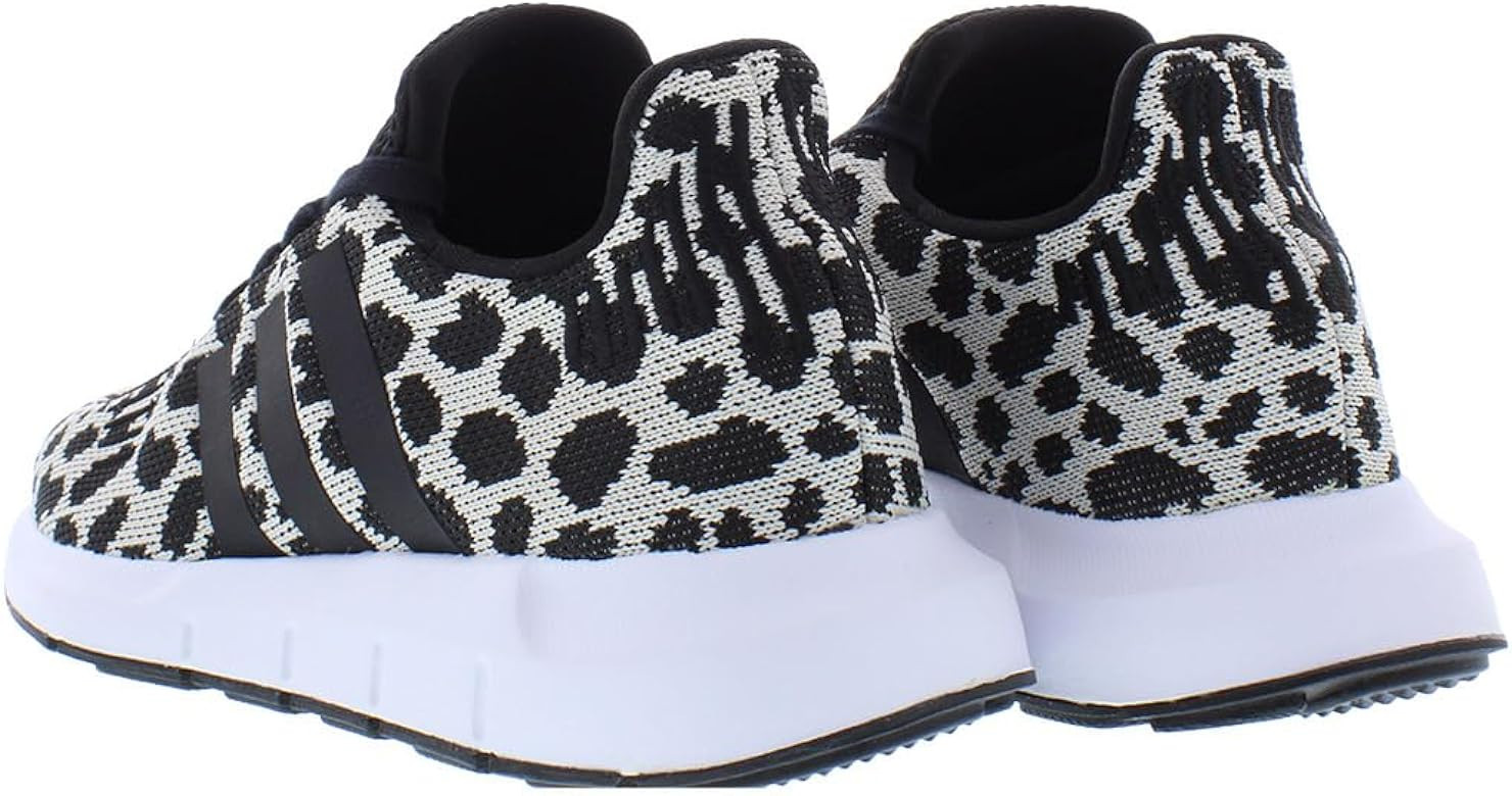 adidas Women's Swift Run Shoes | Amazon (US)