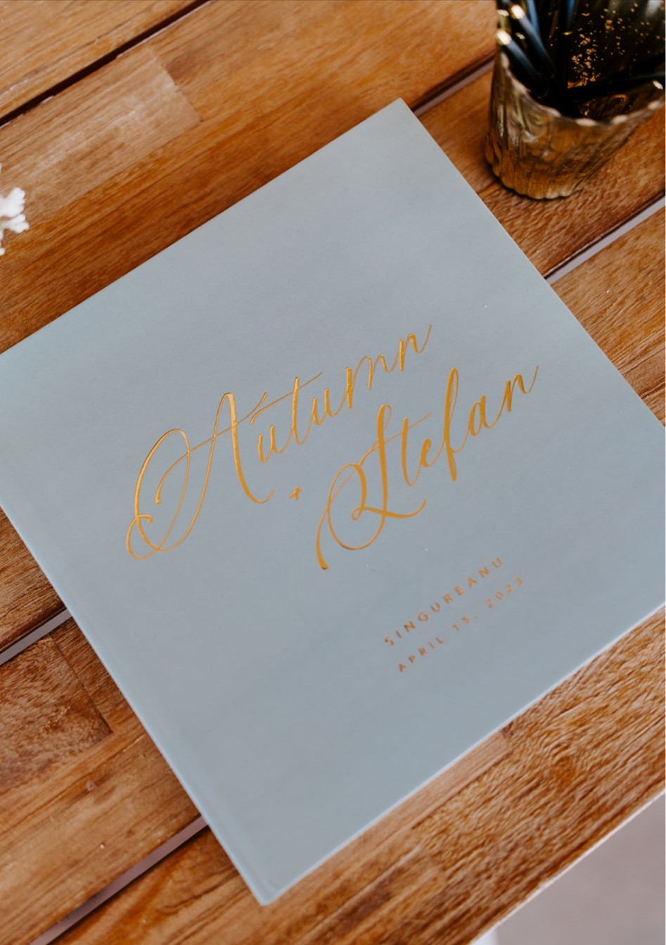 Our guestbook 🤍✨

#LTKunder100 #LTKunder50 #LTKwedding