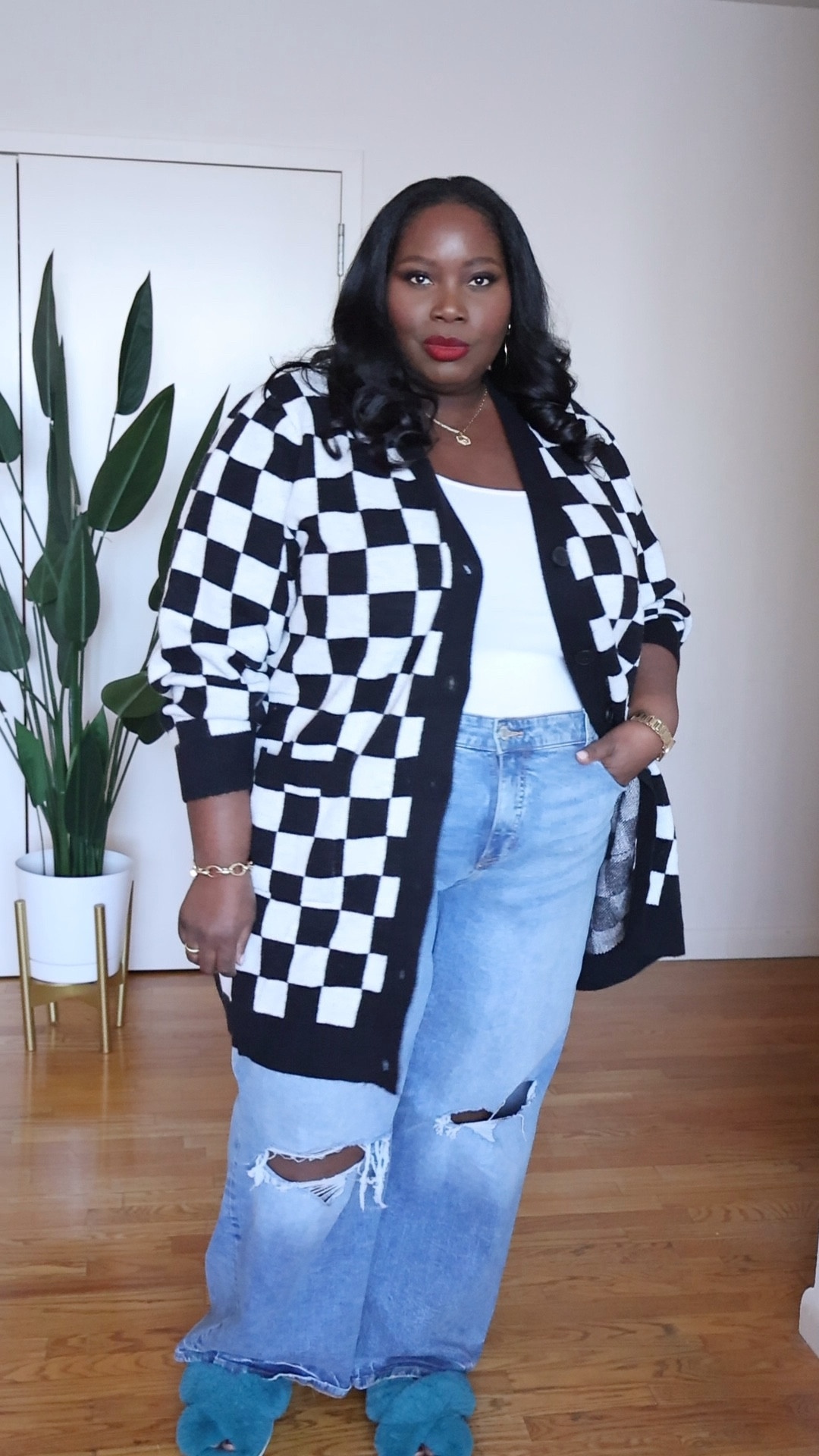 If you’re looking for fall cardigan sweaters, I found some cute midi length plus size sizes 

#LTKMidsize #LTKCyberWeek #LTKPlusSize