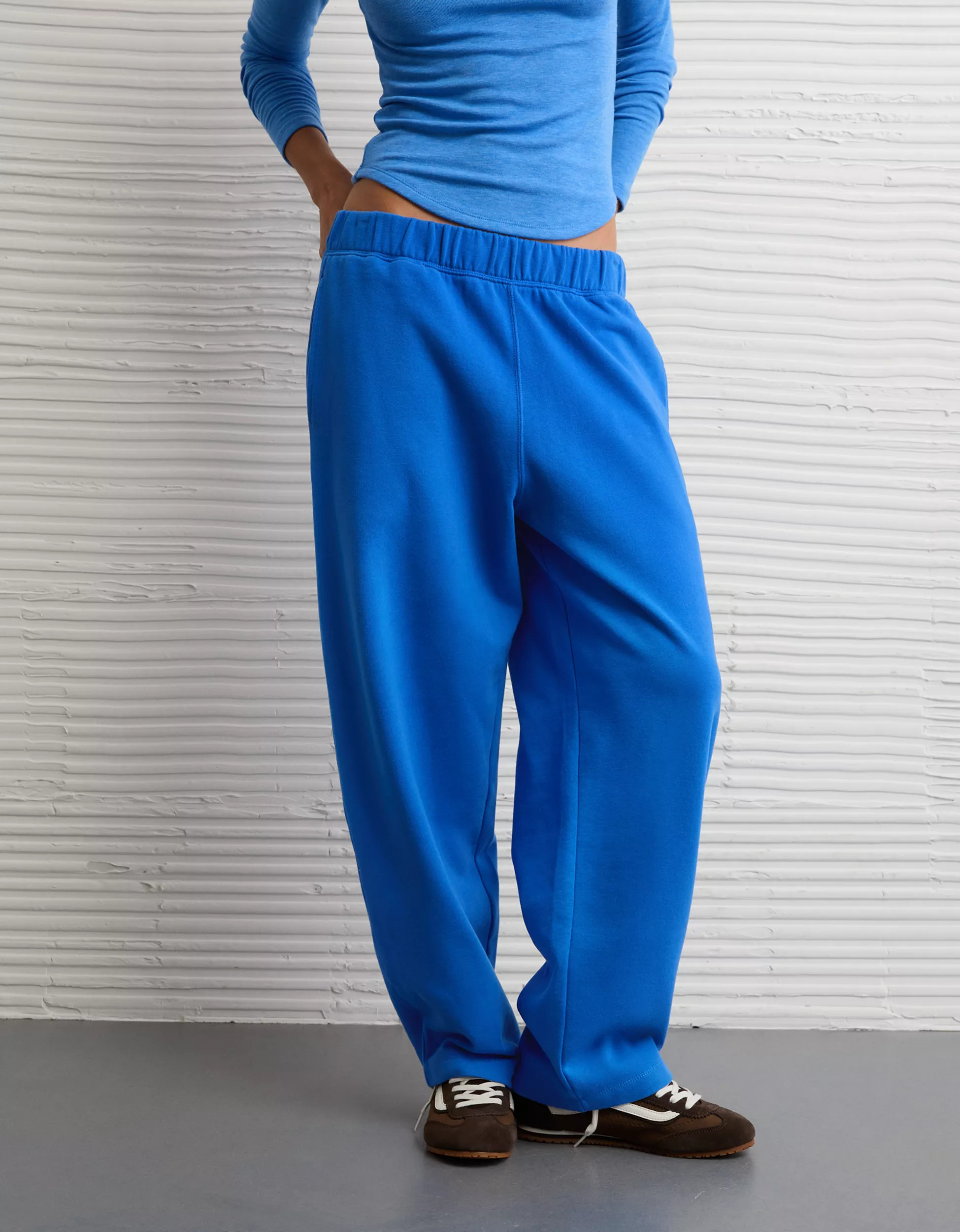 AE Everyday Luxe Barrel Sweatpant | American Eagle Outfitters (US & CA)