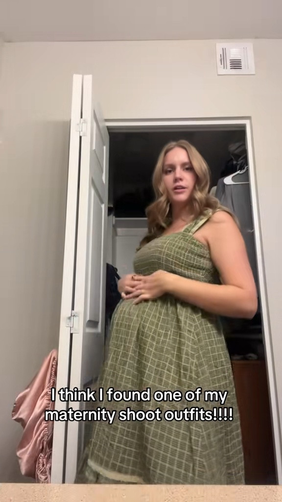 Maternity friendly dress! Pre bump and postpartum! Green dress. Summer dress! Fall dress! 

#LTKBump #LTKStyleTip
