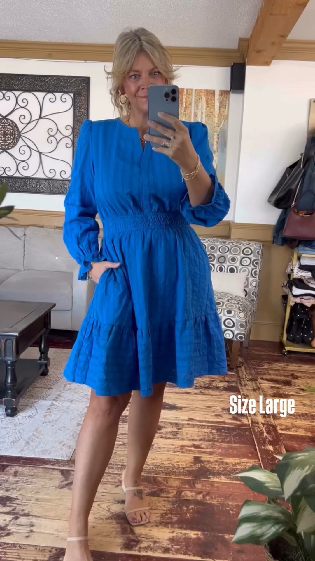 Size Large in this lovely above the knee dress with pockets 

#LTKMidsize #LTKSeasonal #LTKOver40