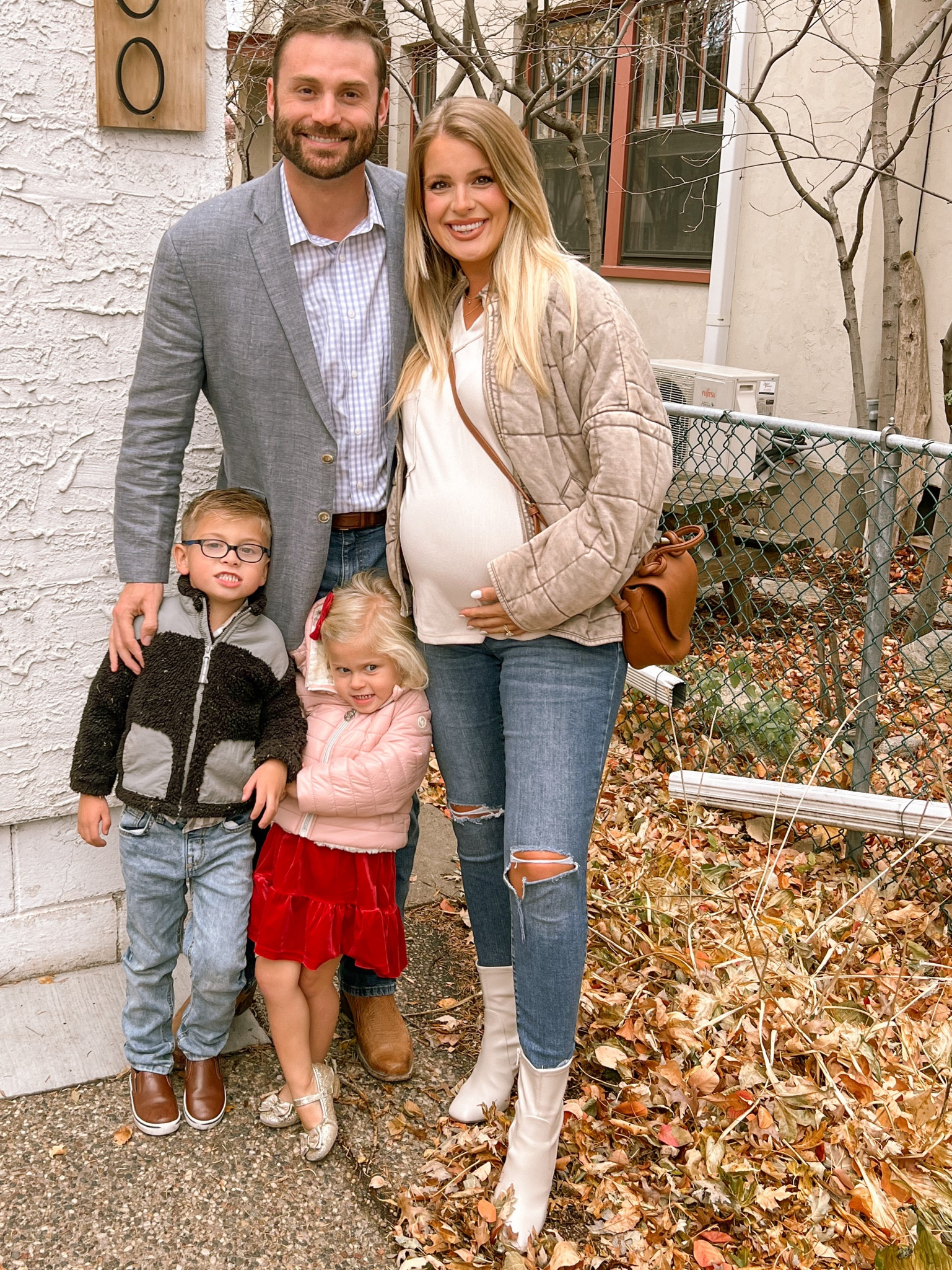 Fall maternity fit 

#LTKHoliday #LTKfit #LTKSeasonal