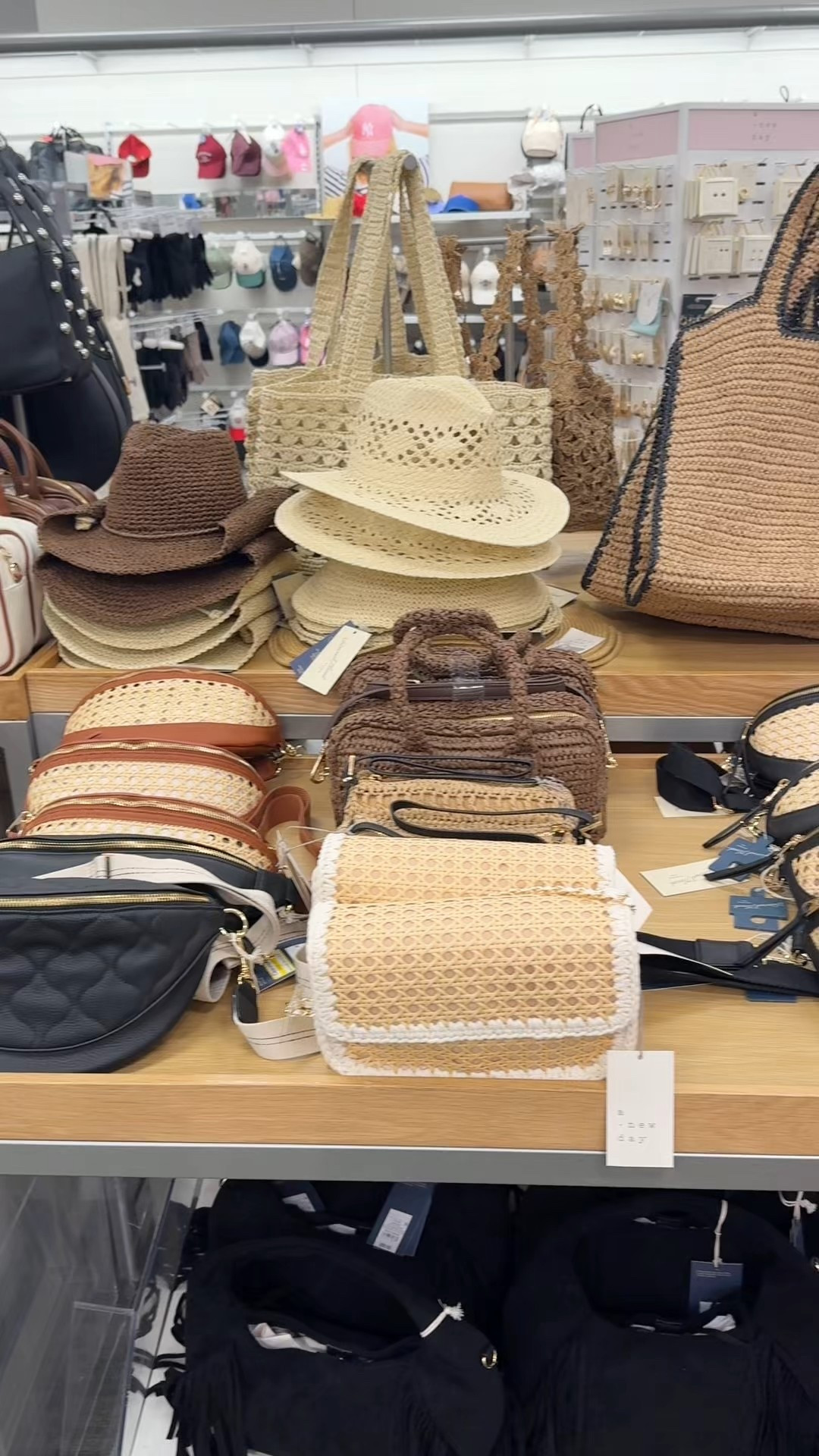 New resort style target bags! 🌴⛱️

#LTKSeasonal #LTKgrwm #LTKdayinmylife