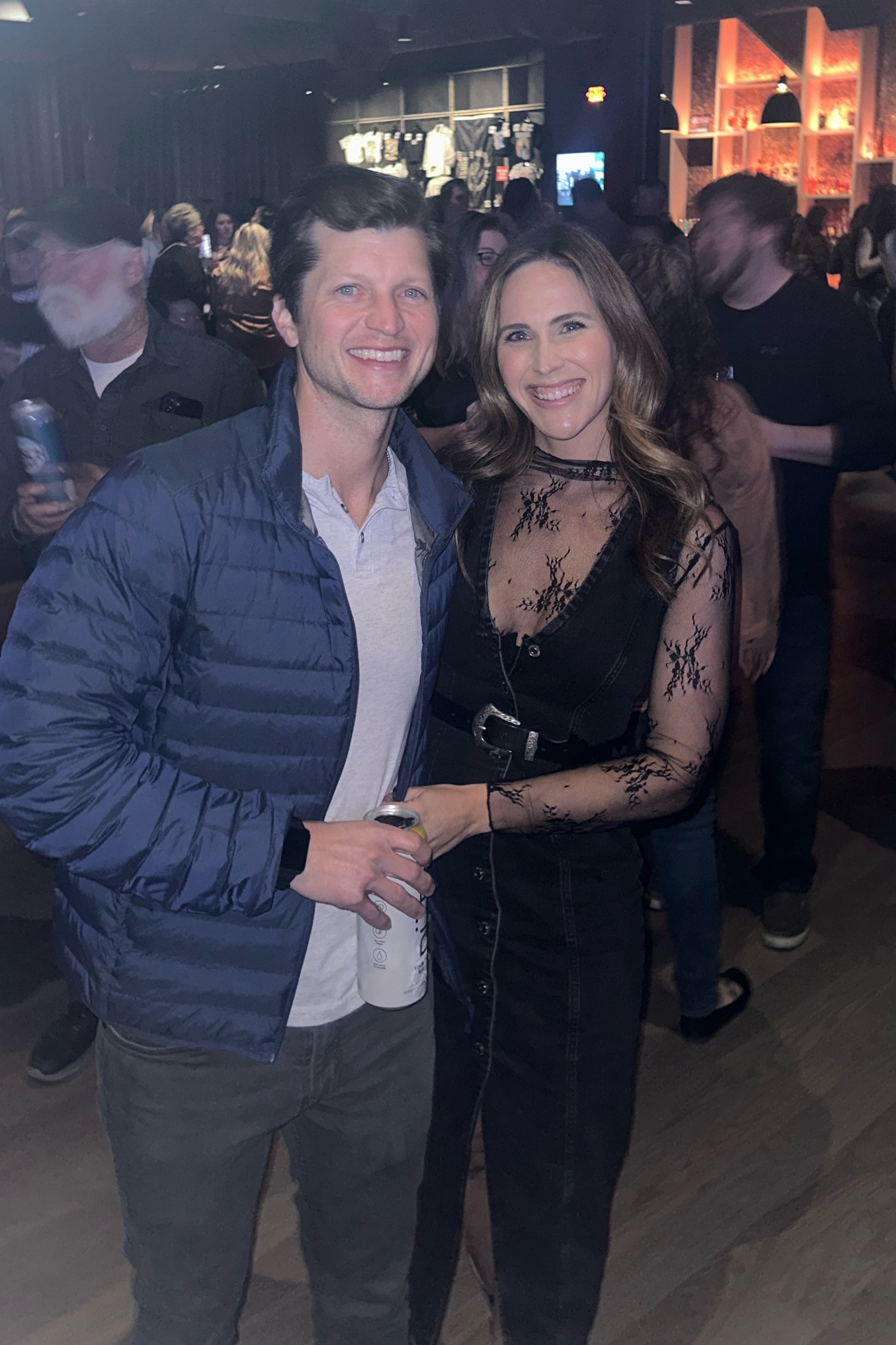 Winter Country Concert 
🎵 Russell Dickerson🎵

True to size. Wearing an extra small
From Abercrombie & Fitch

#LTKstyletip #LTKSpringSale #LTKsalealert