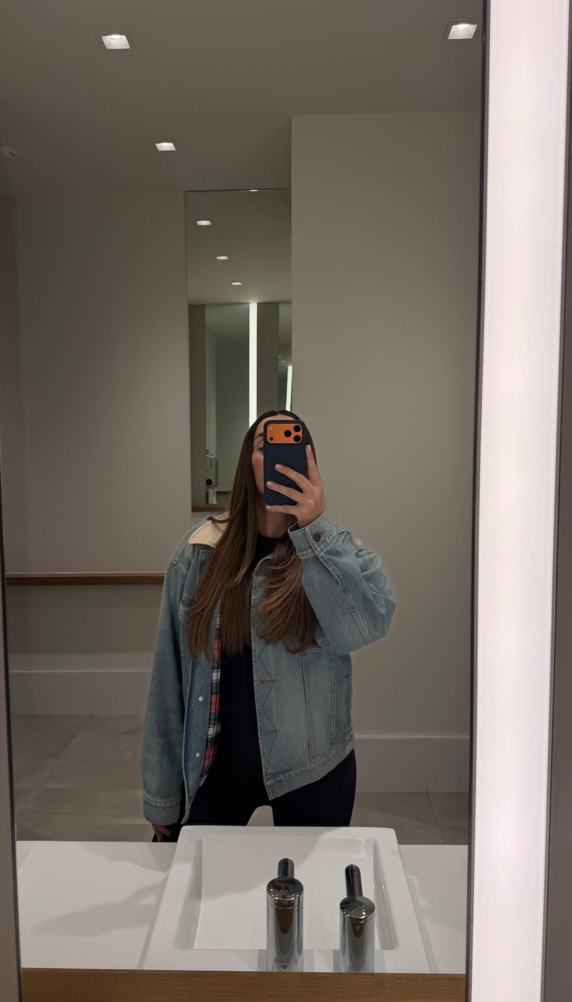 Blue denim OOTD

#LTKootd