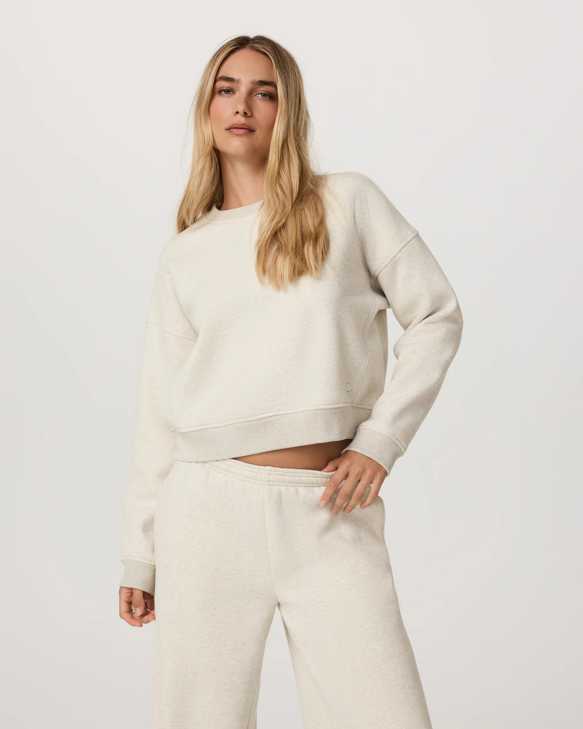 Restore Mini Crew | Women's Bone Heather Crewneck | Vuori | Vuori Clothing (US & Canada)