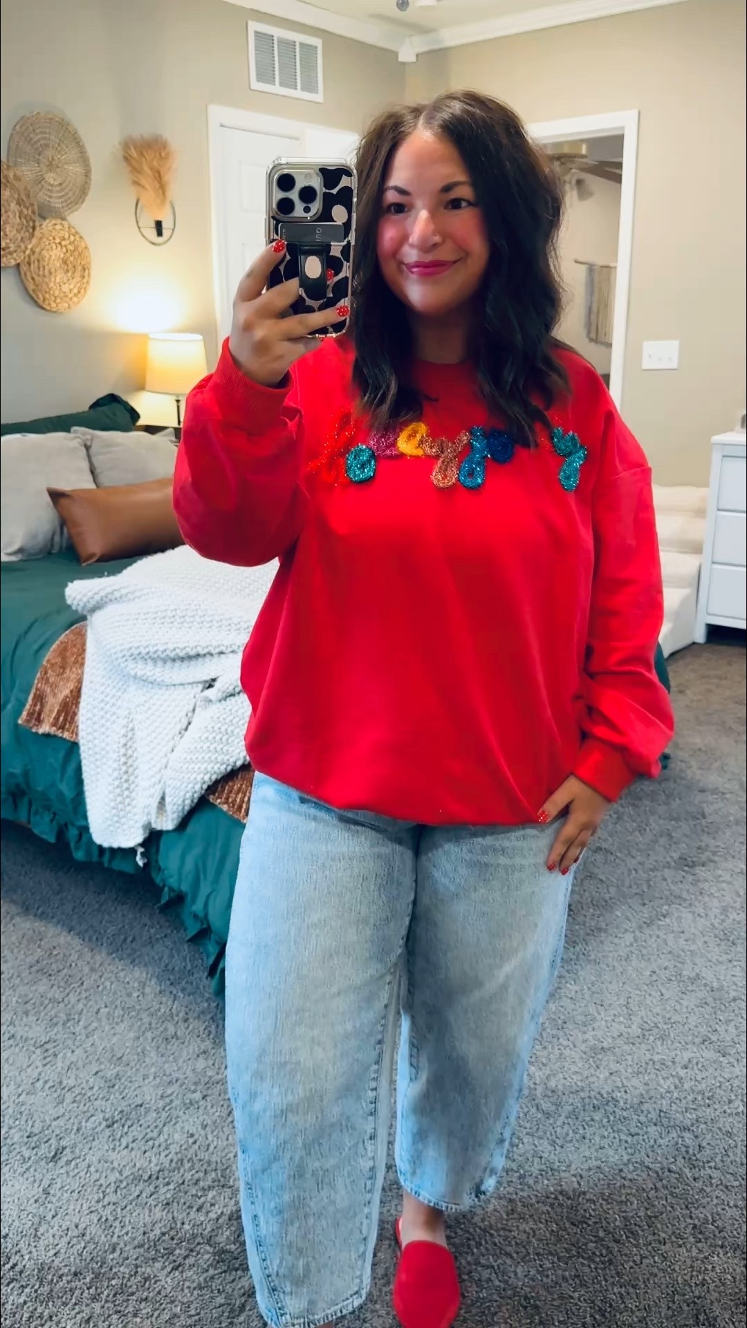 A little sparkle, a little cozy, and a whole lot of Christmas spirit ✨🎄

mules: fit true to size // wearing a 5
jeans: fit true to size // wearing a 14
crewneck: fits true to size // wearing an XL 

 

#LTKHoliday #LTKootd #LTKWorkwear