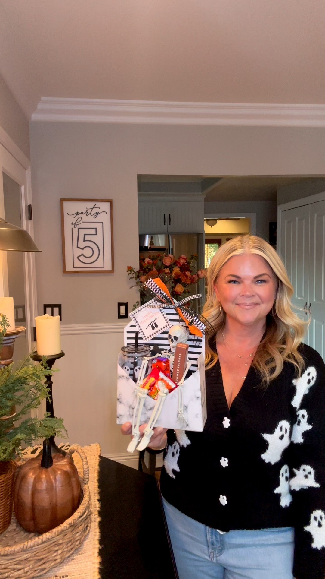 The cutest way to say BOO! Drop this on your neighbors porch, your co workers desk or a teachers desk! Fun for the teens too! Follow along for more gift ideas🖤👻

#LTKHalloween #LTKSeasonal #LTKHome