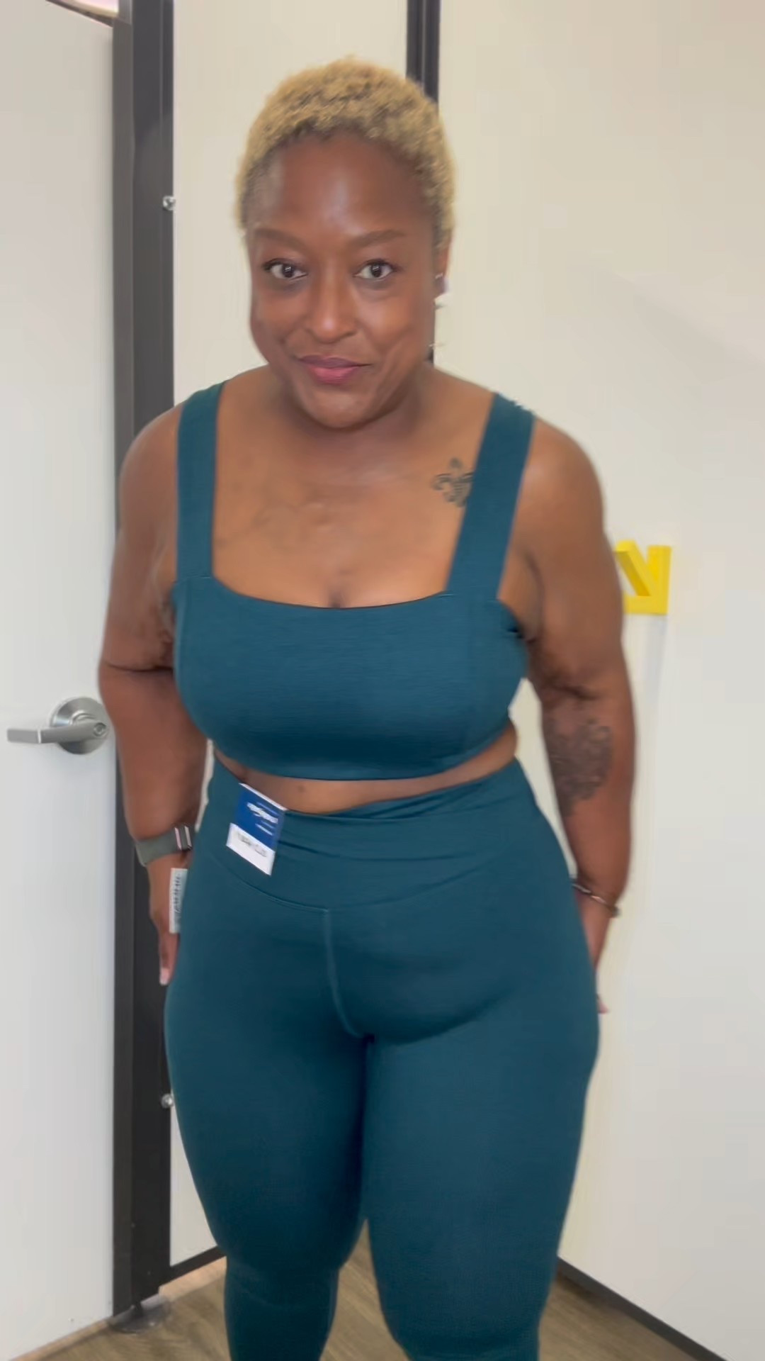 Leg day powered by Old Navy 💪🏾🔥
This set under $50 held me down through squats, lunges, AND that final glute burnout.
Top (size L) is comfy with room—could’ve sized down. Bottoms (size M) are a perfect high-waist hug.
Affordable, flattering, and built for the grind.
🛍️ Linked it on my LTK!
#OldNavyActive #LTKfit #WLSJourney 