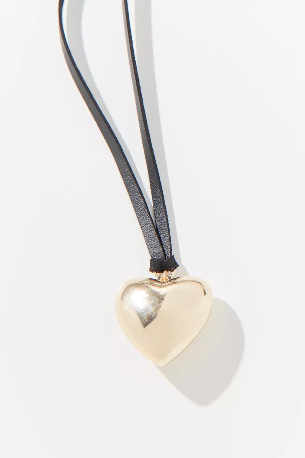 Valentina Corded Heart Necklace | Urban Outfitters (US and RoW)