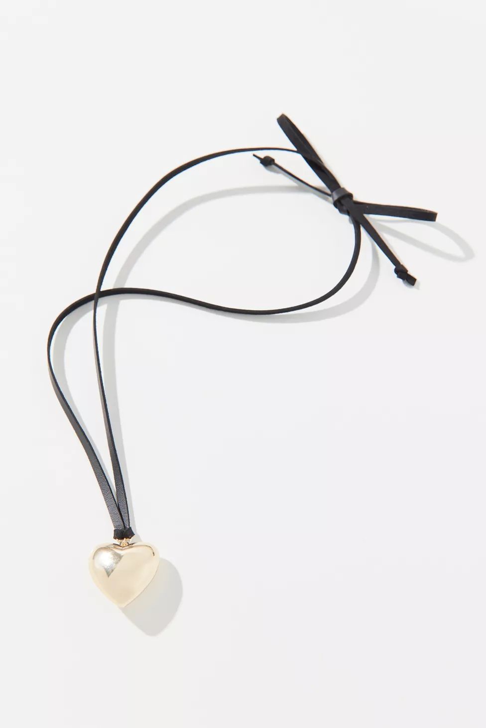 Valentina Corded Heart Necklace | Urban Outfitters (US and RoW)