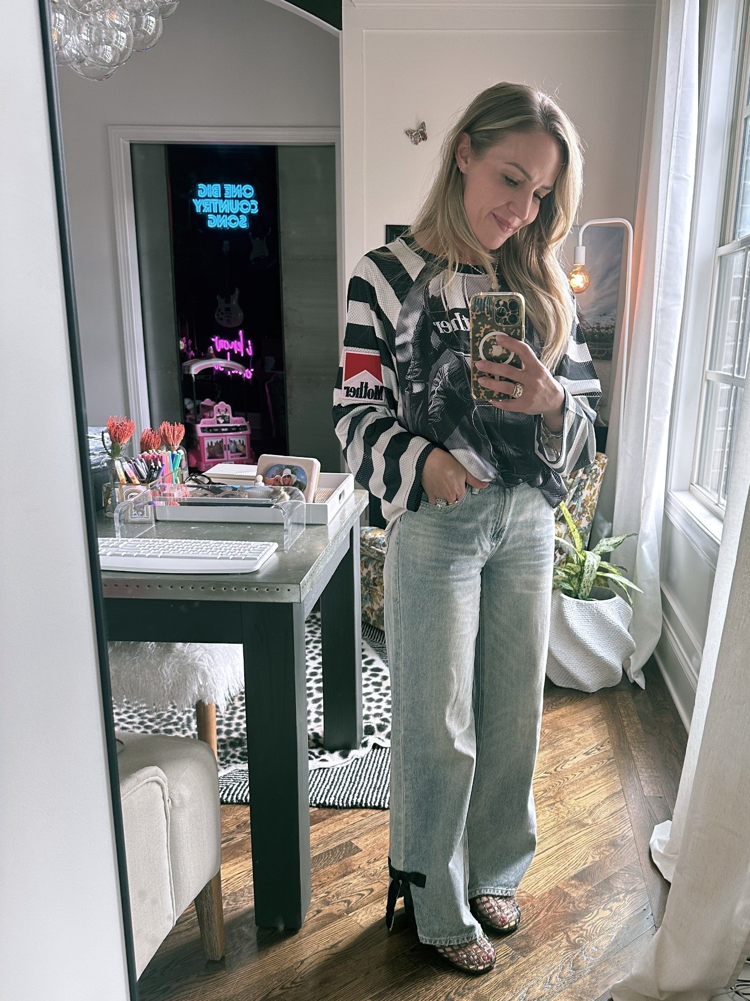 lunch • errands • school pick up• ballet 

ultimate details in the details. 🤍🖤

#LTKFindsUnder50 #LTKSeasonal