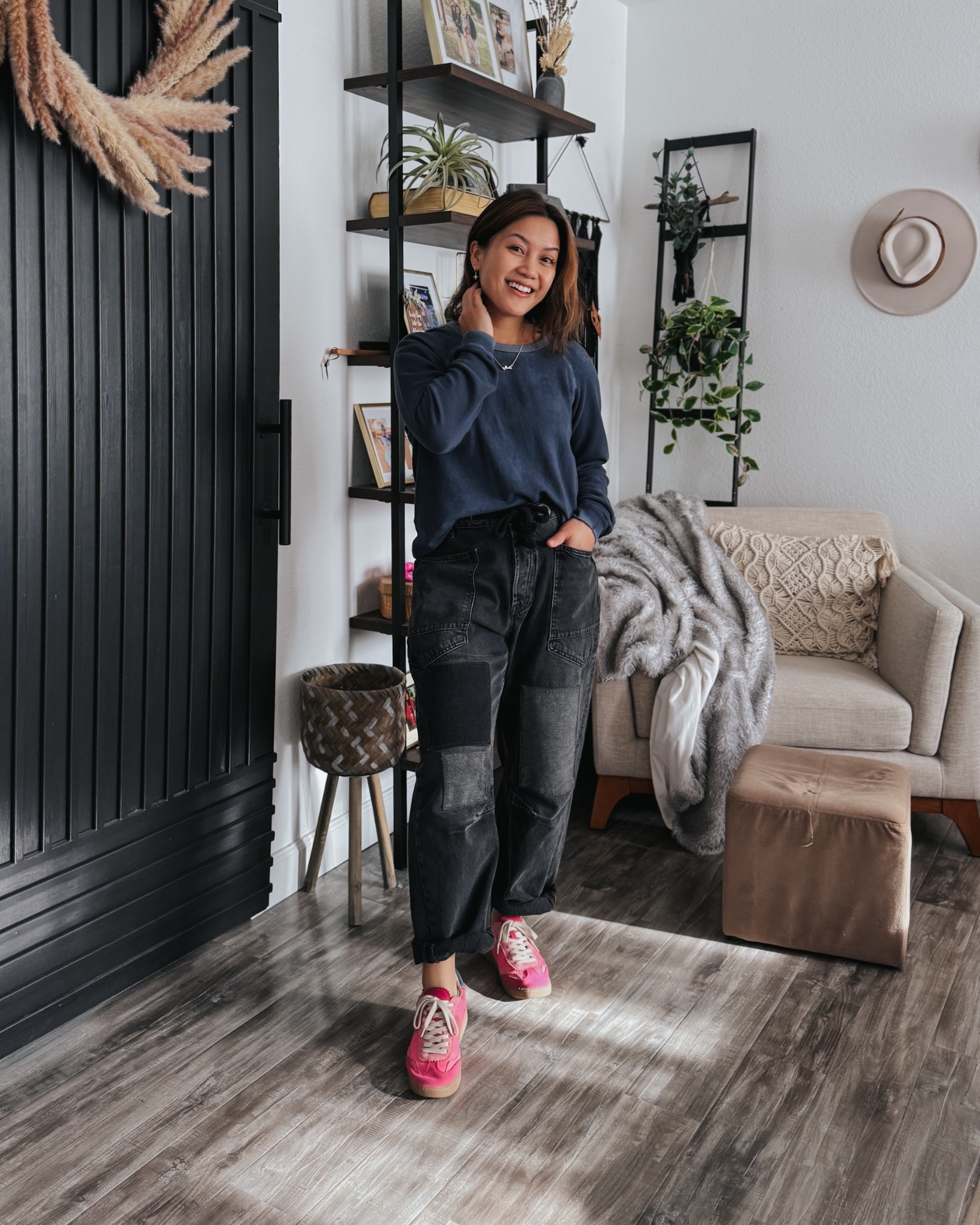 Black denim, I love her 🖤

#LTKStyleTip #LTKShoeCrush #LTKPetite
