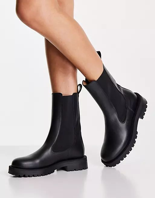 & Other Stories leather chunky sole pull on boots in black | ASOS (Global)