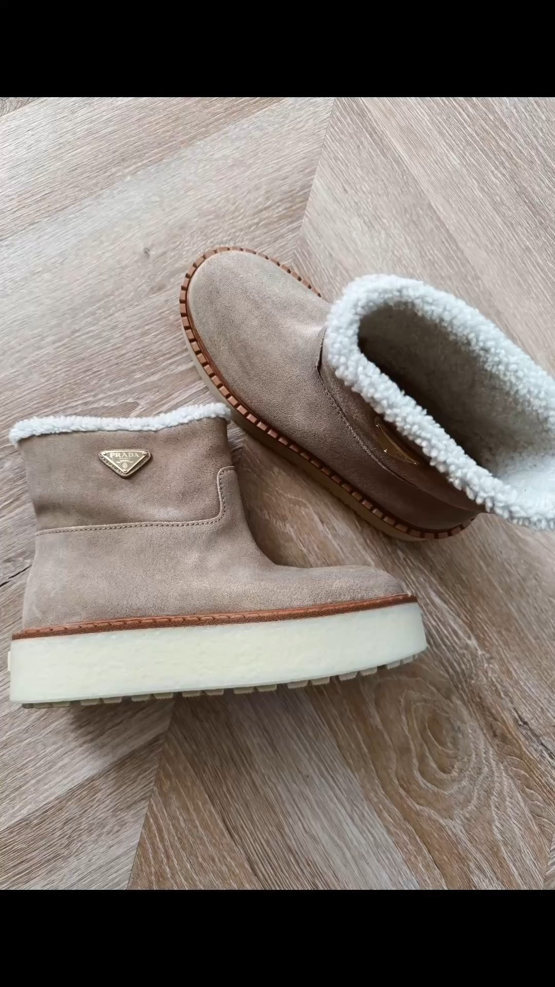 Add to your wishlist! Size up if in between!
🤍🎁

#LTKSeasonal #LTKootd