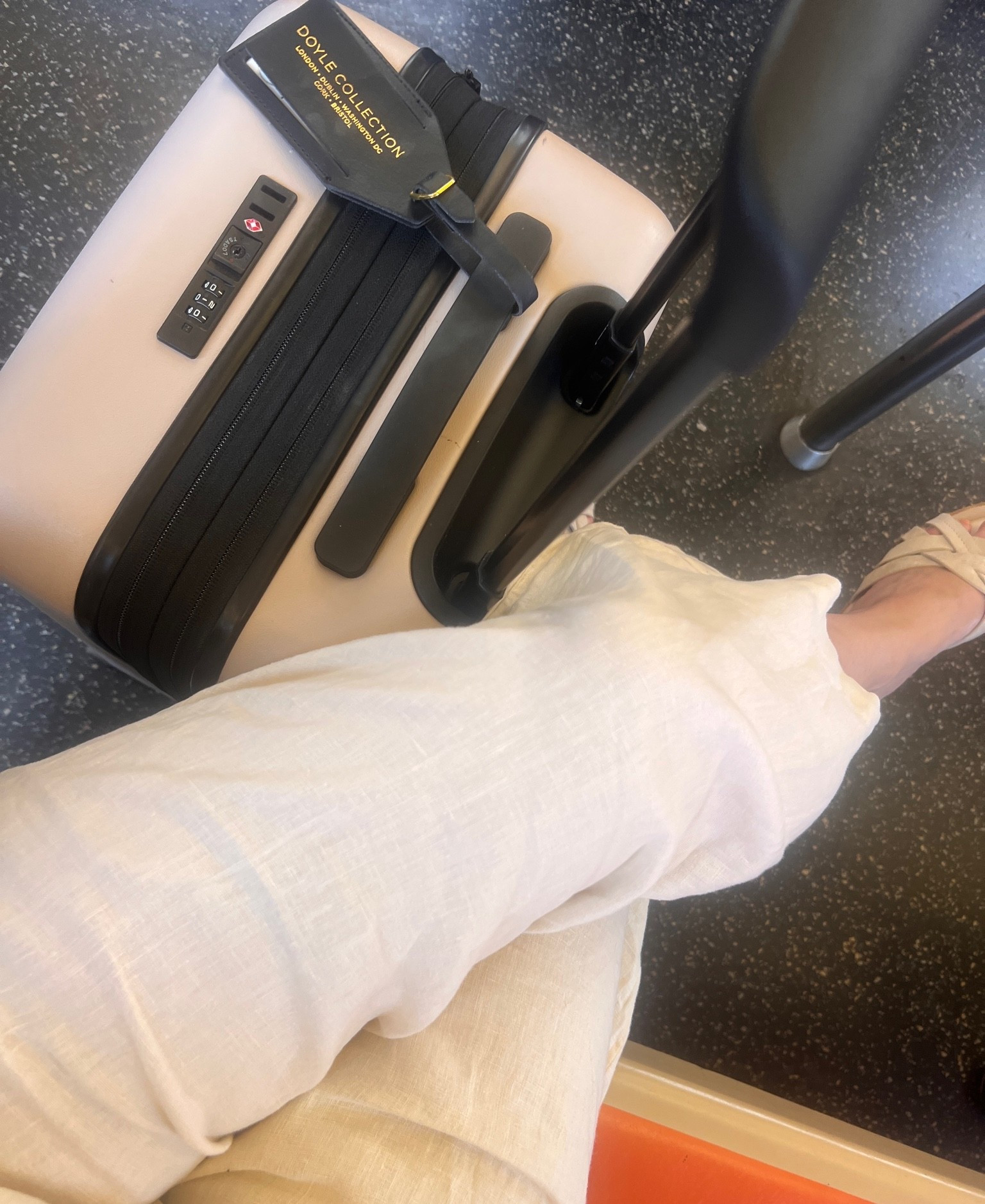 Travel light! I did a lot of research to find the perfect carry on bag. And the adjustable small carry on by QUINCE is the winner for me! @knofdesign

#LTKdayinmylife #LTKTravel #LTKWorkwear