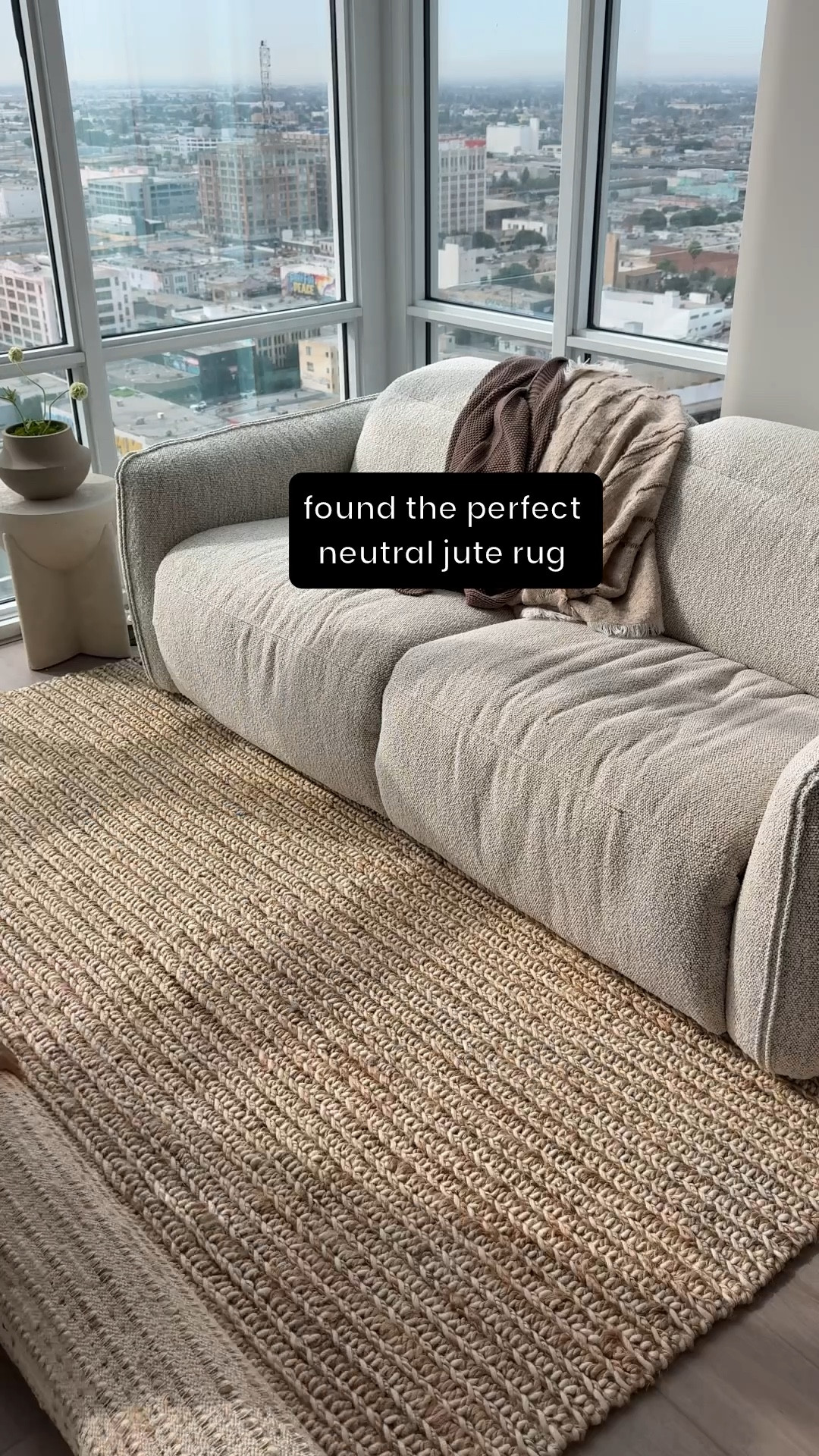 the perfect neutral rug that adds neutral color to your home 🤍
#neutralrug #juterug

neutral rug, jute rug, rug decor, rug ideas, living room rug 