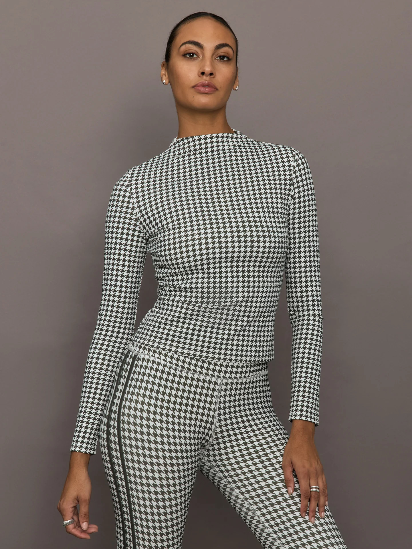 Houndstooth Mock Neck Top - Ivory / Faded Black | Carbon38
