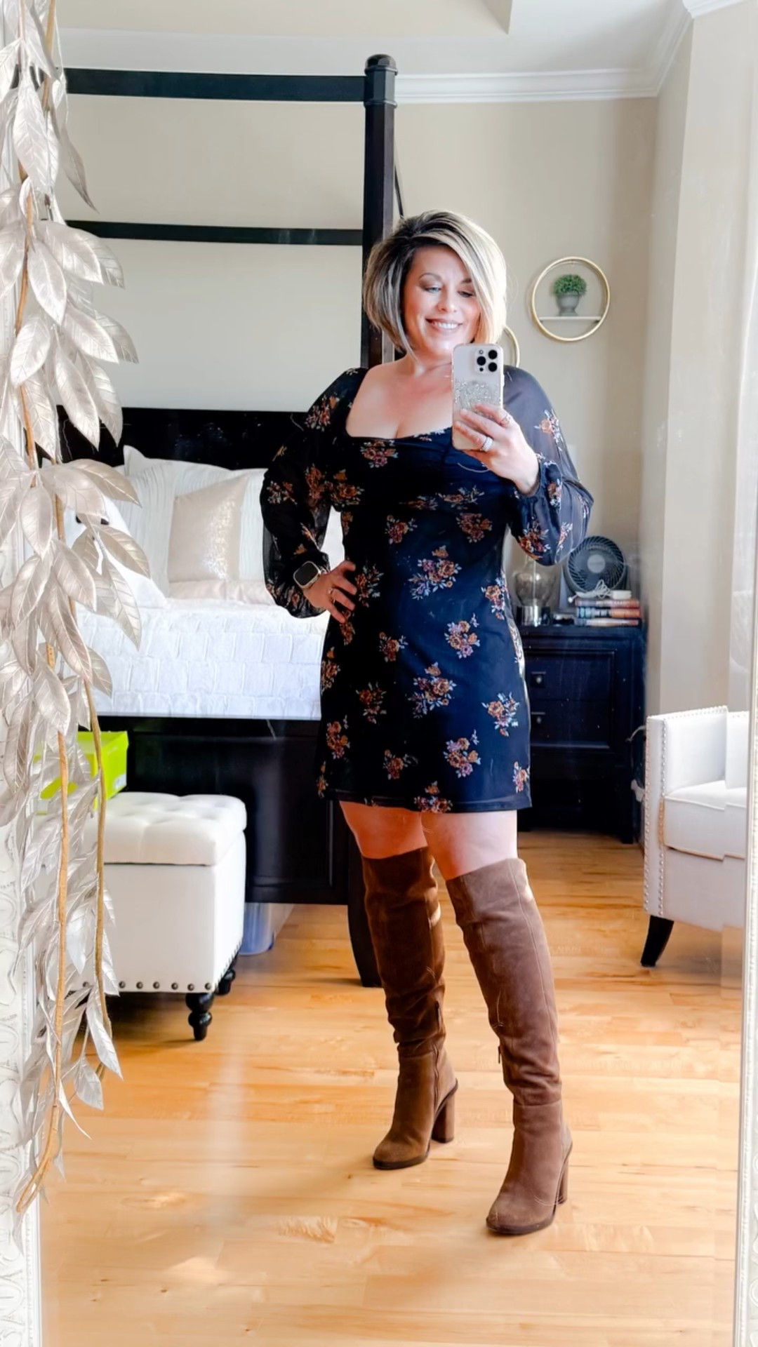 🤎 Dark florals and knee-high suede. Hello, fall uniform. 🍂 Where should I wear this first? 

• #FallFashion
• #OOTD
• #KneeHighBoots
• #FallStyle
• #DressAndBoots