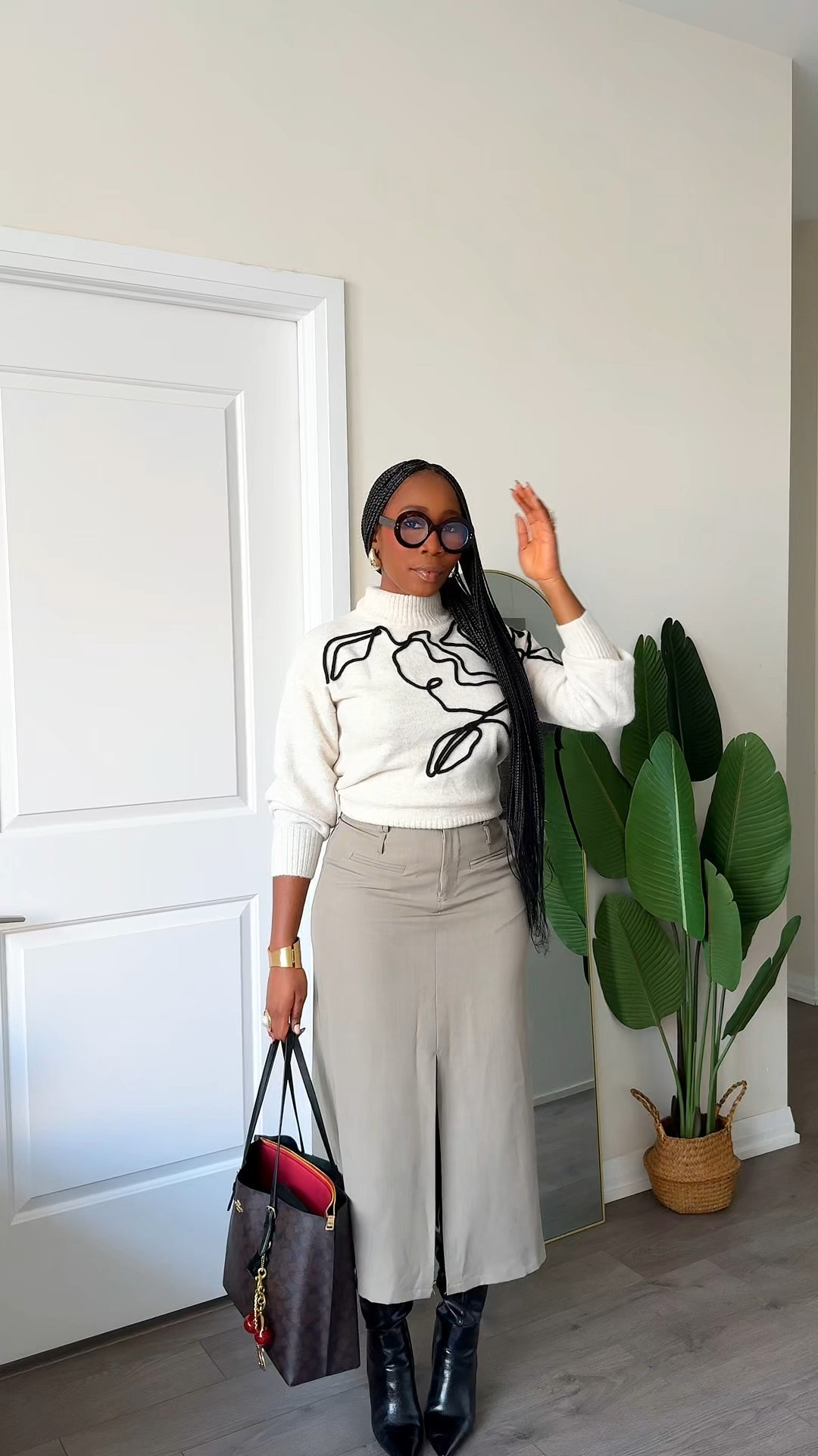 Wearing skirts to work this season might be hard. But pairing it with boots make all the difference. 😍

Do you wear skirts in winter, and how do you style it so you don’t feel cold?

Outfit deets linked.

#workoutfits #winterworkwear #winterootd #winterlook #winterinspo 

#LTKcanada #LTKFashionMonth #LTKwinter