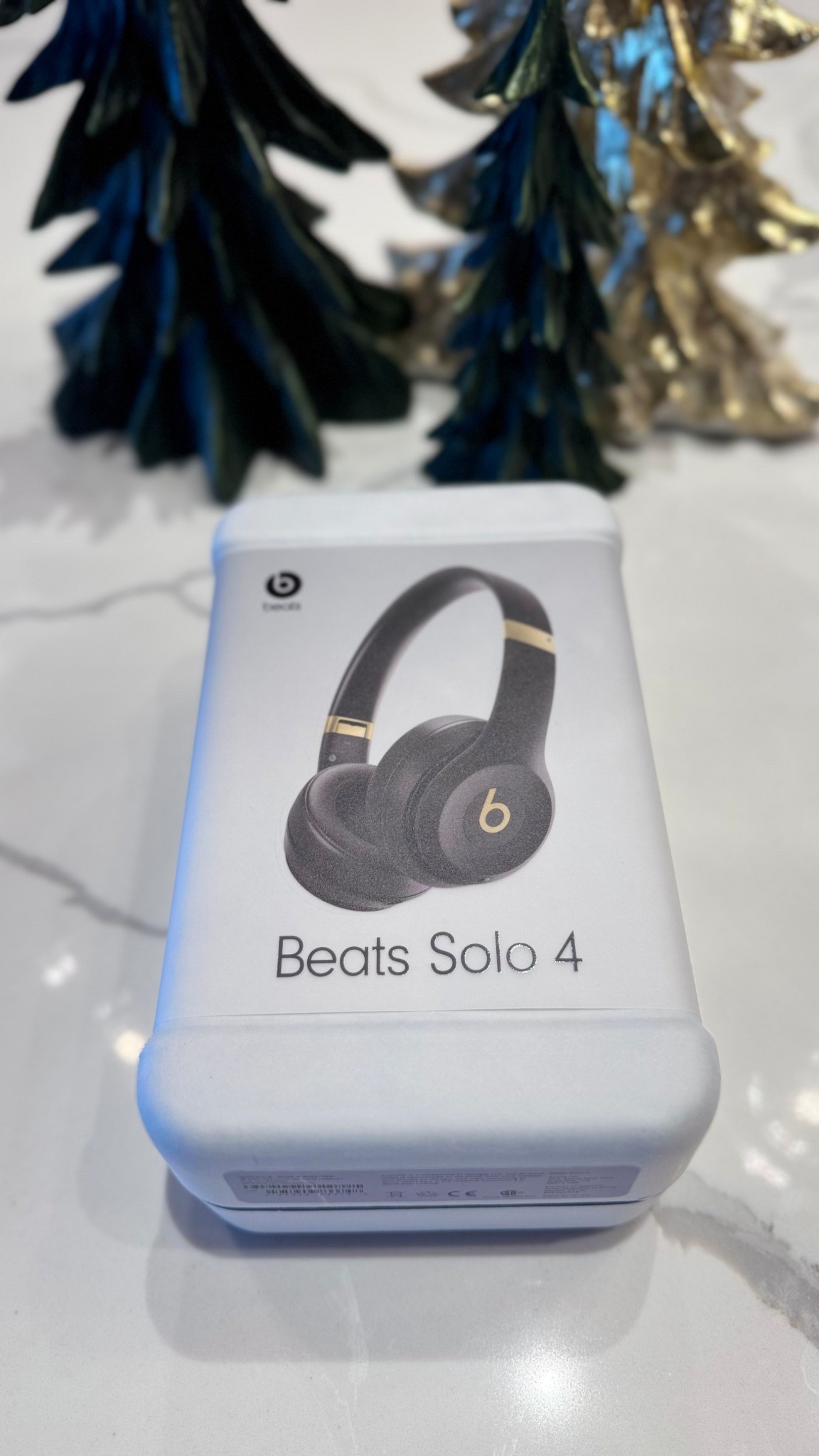 Santa came early! 🎅🏼
Black & Gold headphones, YES PLEASE! 🤩

#LTKHoliday #LTKCyberWeek #LTKOver40