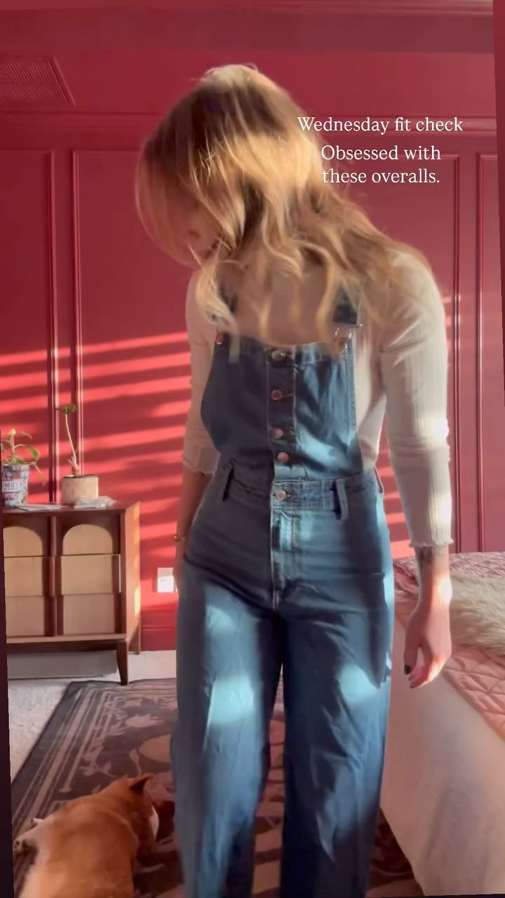 Wednesday fit check
Love these overalls. They do run small. I bought my normal size in store at first and was like NOPE. 

Read the online reviews and they said to size up TWO sizes and they fit perfectly. 

Top button is a little hard but the rest are fine. Super comfy!
Wearing a 6! 


#LTKFindsUnder50 #LTKPetite #LTKStyleTip

#LTKPetite #LTKWatchNow #LTKFindsUnder50