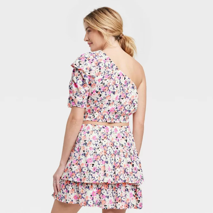 Women's Puff Short Sleeve Top - Universal Thread™ | Target