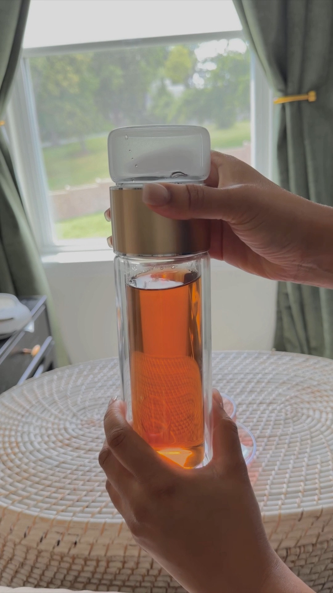 For all the tea lovers out there, you cannot go another day without this product! I am obsessed with it and it comes in other color stories. Perfect for travel or anywhere in the home where you just need a good cup. ￼

#LTKdayinmylife #LTKmorningroutine #LTKfoodie