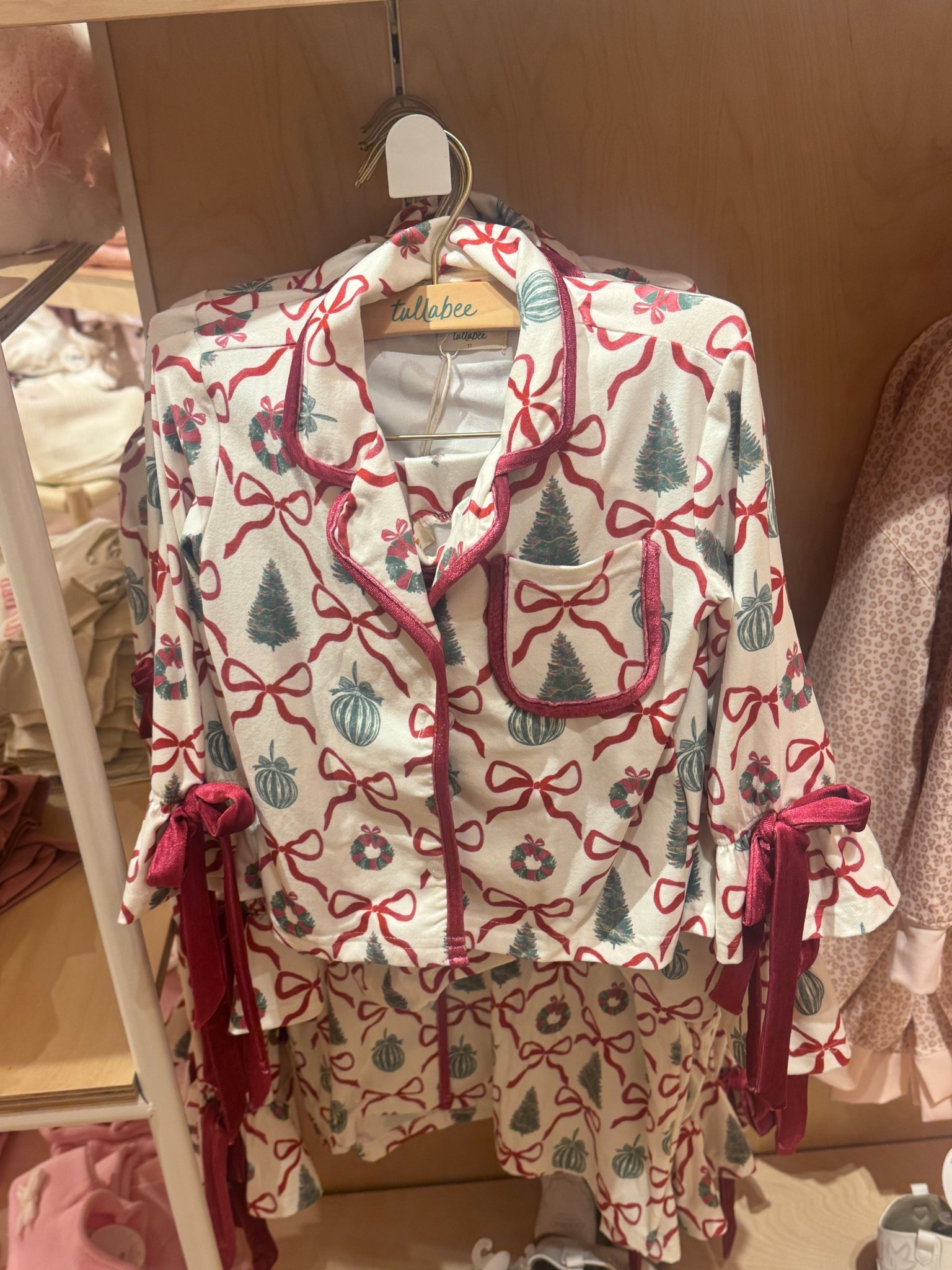 Softest holiday Jammie’s at Tullabee. #matchingset #tullabee #pajamas #holiday #holidayset #ltk 

#LTKGiftGuide #LTKmomlife #LTKHoliday