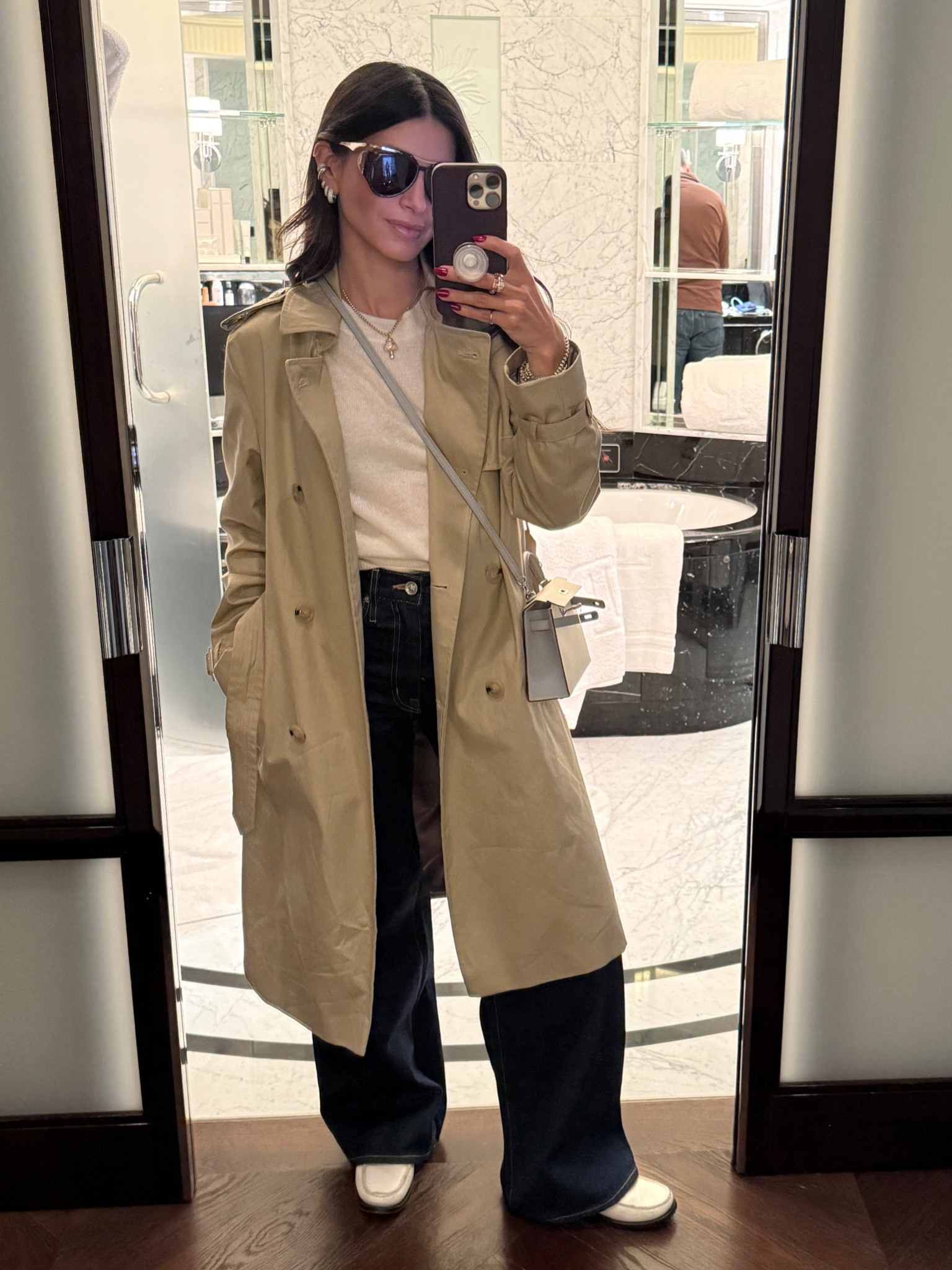 My new favorite jeans. So good! True to size & the dark denim 👌🏼