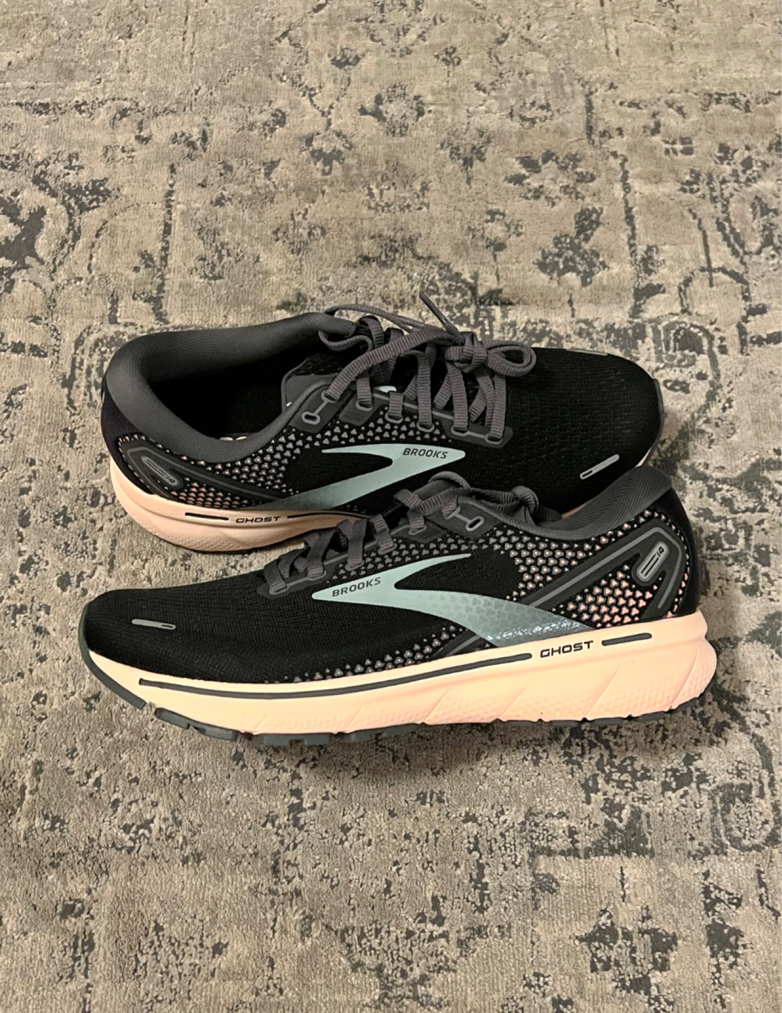 Brooks Sneakers, Brooks Ghost sneakers, New sneakers, Amazon fashion, Amazon finds 

#LTKtravel #LTKshoecrush #LTKfit