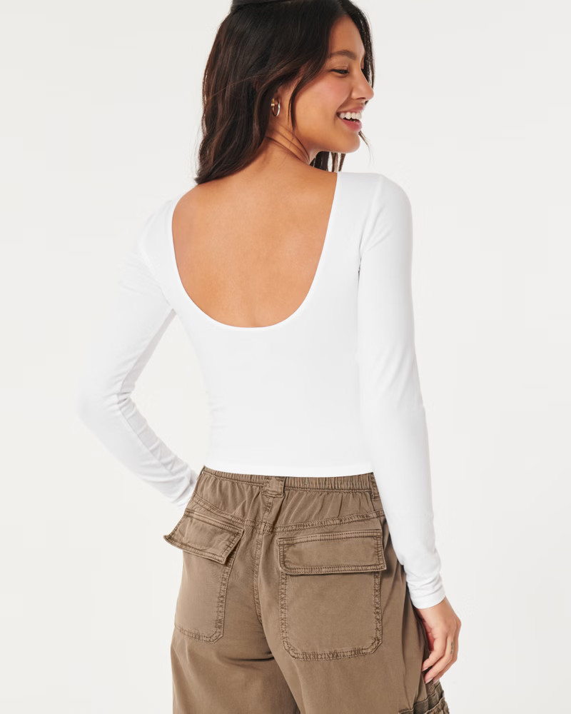 Long-Sleeve Low Back Crew T-Shirt | Hollister (UK)