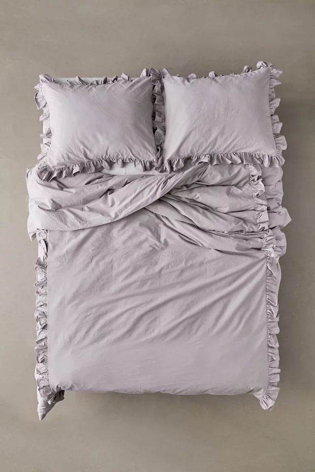 Lily Ruffle Duvet Cover | Urban Outfitters (US and RoW)