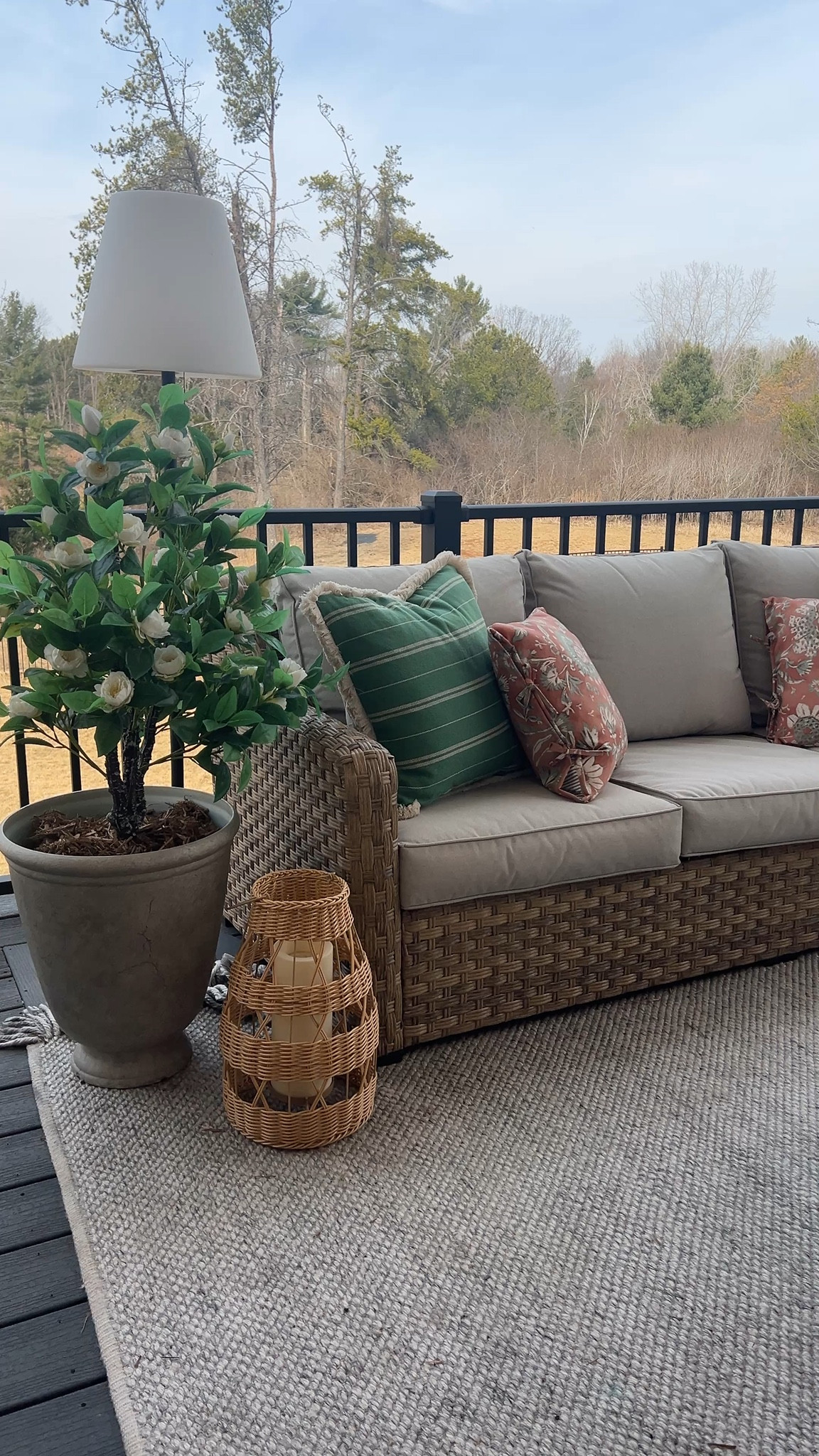 Spring Patio looks!

Style tips - Home decor - Patio furniture 

#LTKStyleTip #LTKHome #LTKSeasonal