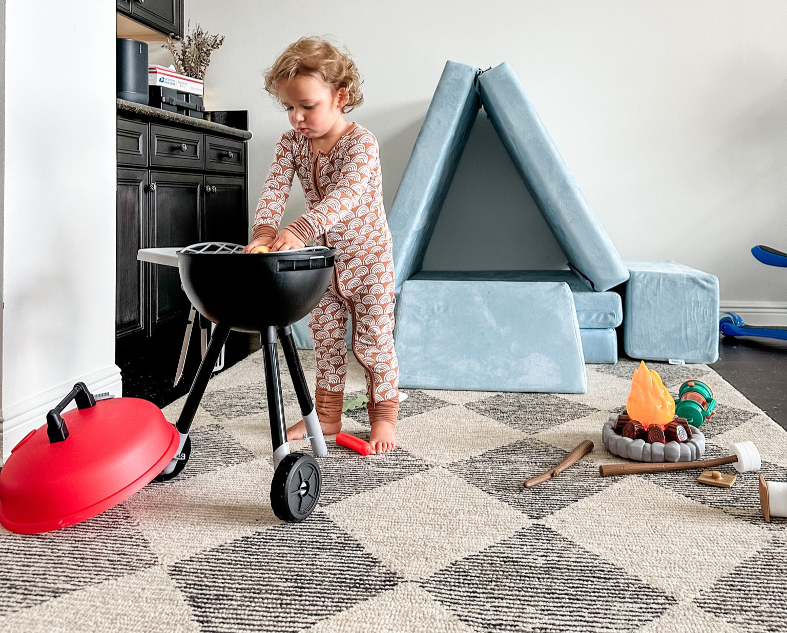 Playroom | toddler toys | toy grill | figgy | nugget | pretend play 

#LTKkids #LTKhome #LTKbaby