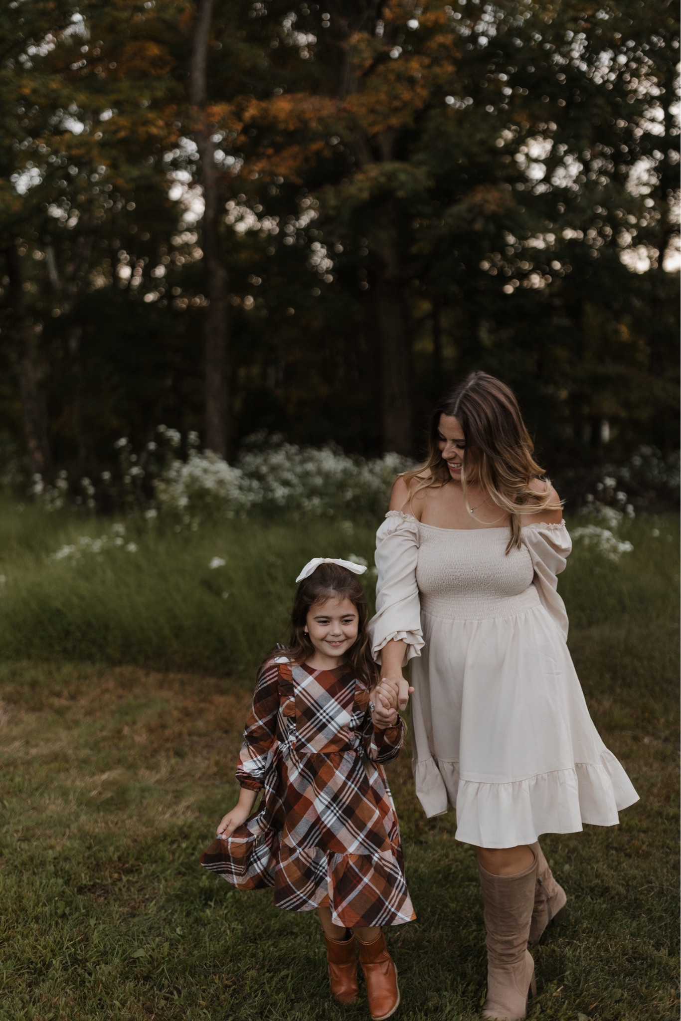 Mother daughter fall photo outfits 

Fall photo outfits 
Mother daughter outfit 
Family photo outfits 

#LTKSeasonal #LTKHalloween