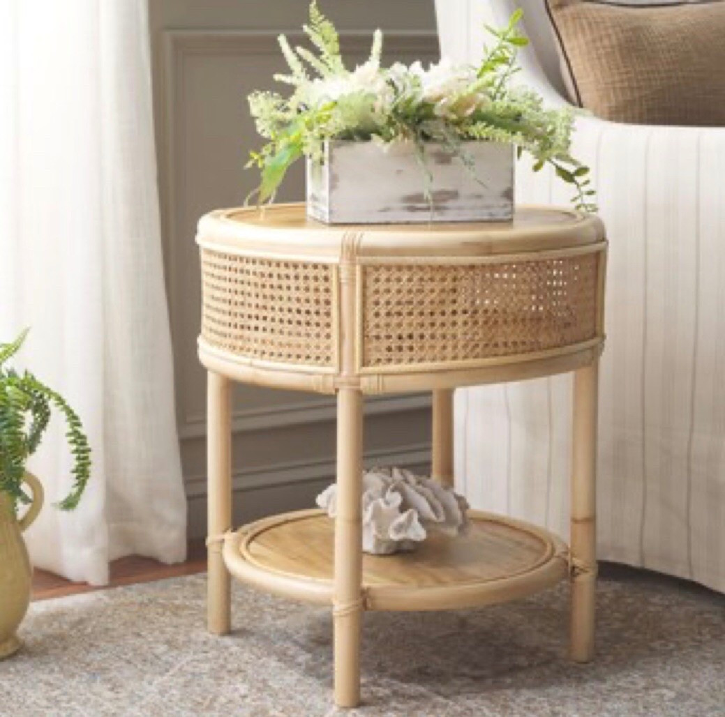 Rattan Accent  Table 
Round coastal style end table 
#rattanfurniture #endtable
#coastalfurniture 

#LTKHome