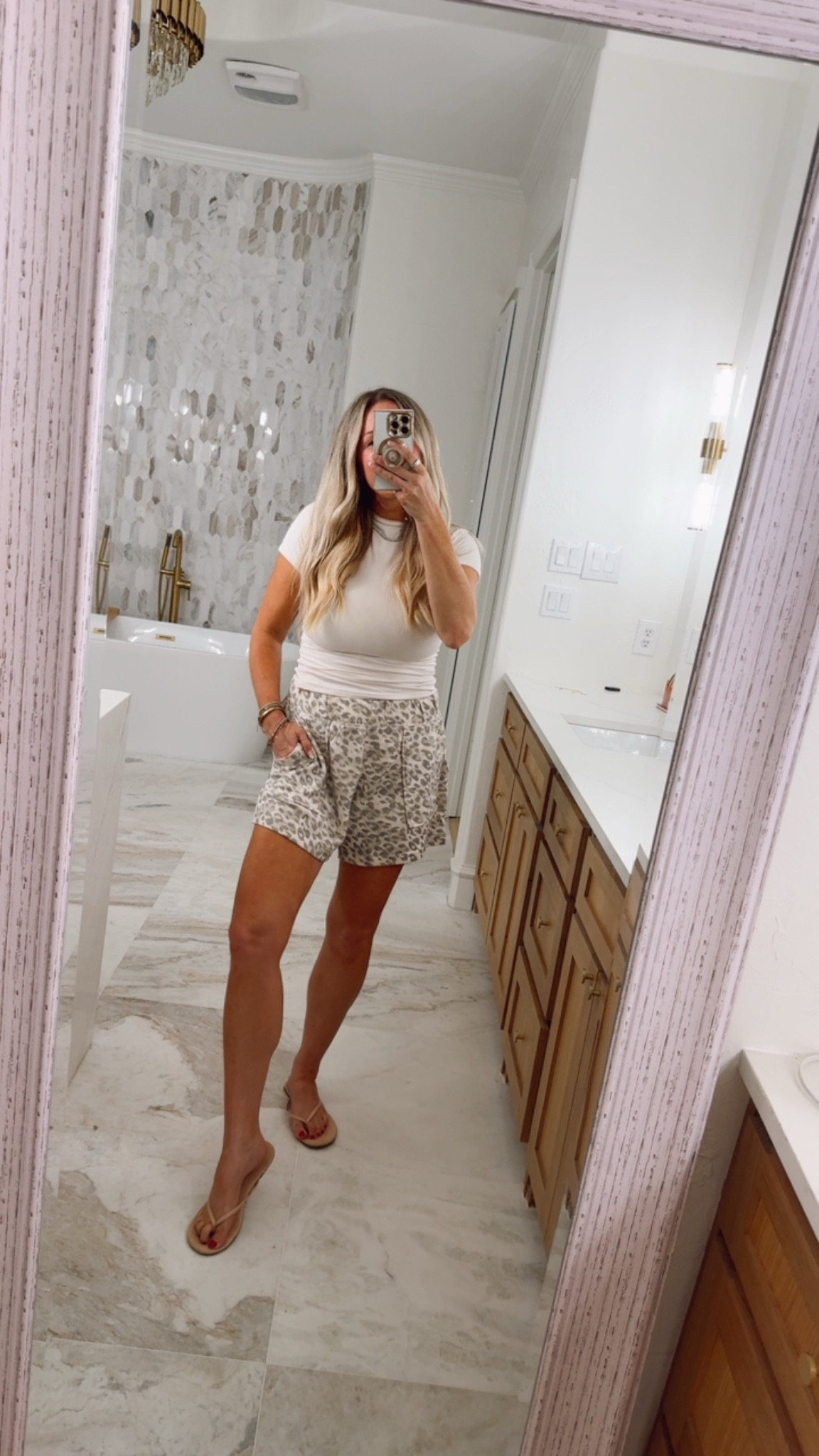 Travel outfits. Spring fashion. 2026. Aerie. Plus size fashion. Vacation outfit. Spring outfits 2026. Sports outfit. Spring outfits 2026. Spring fashion. Easter. Jumpsuit. Romper. Memorial Day weekend. GRWM. Sports mom outfit 

L

#LTKmomlife #LTKSaleAlert #LTKOver40