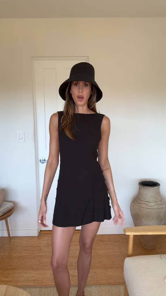 Wearing size small/ AU8 in everything 

#LTKeurope #LTKstyletip #LTKaustralia