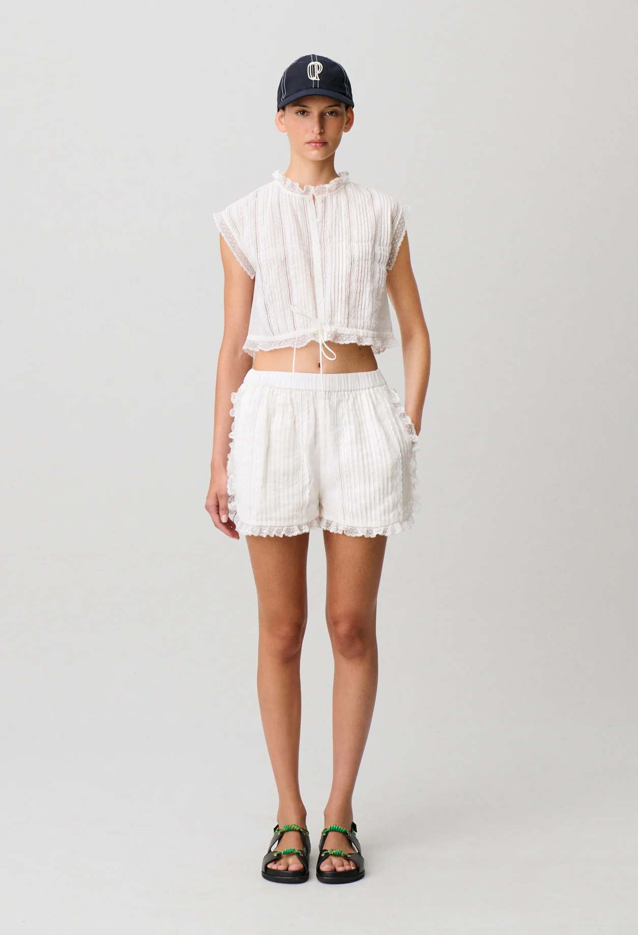 Short court dentelle | Claudie Pierlot (FR, DE, ES, UK)