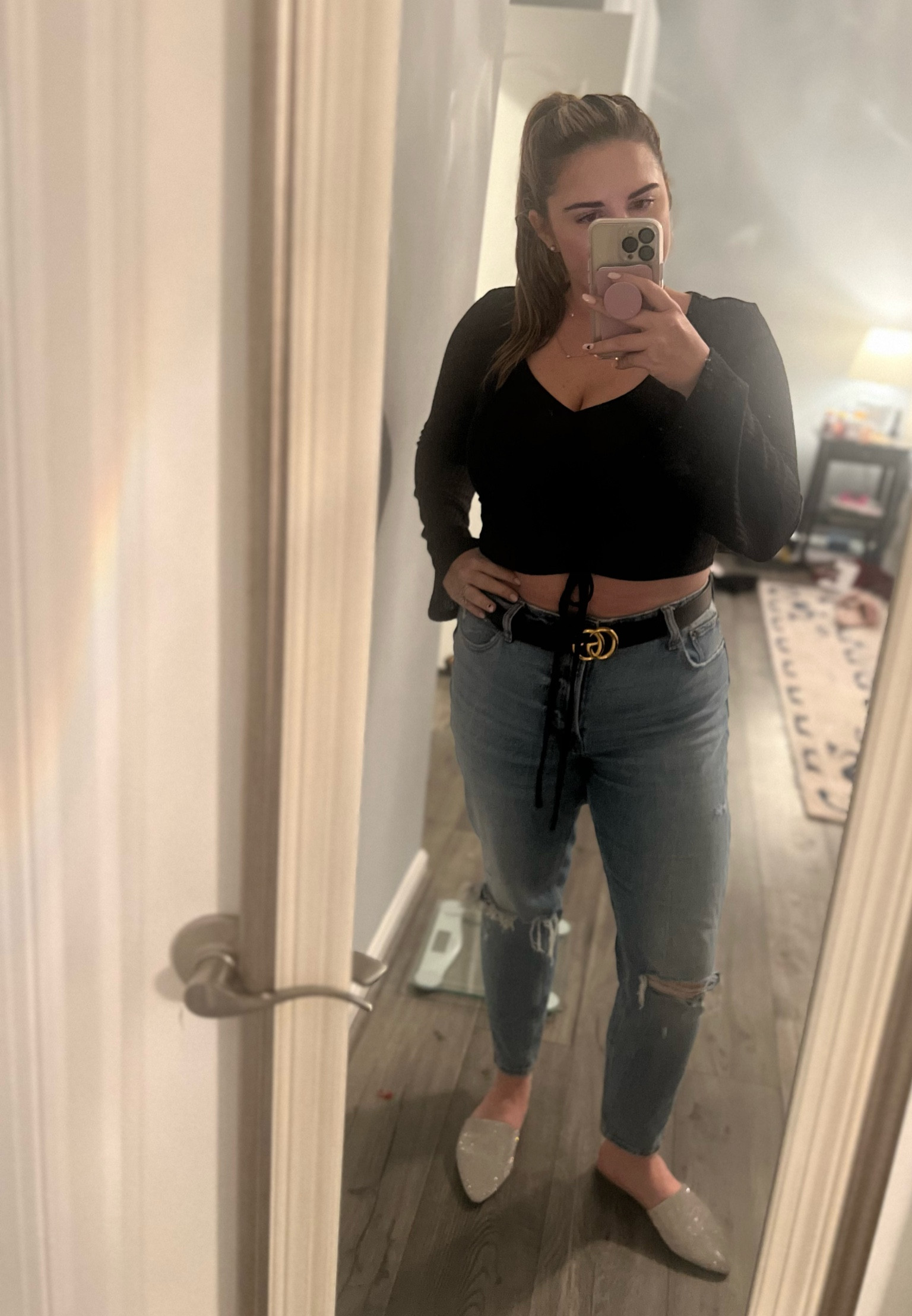 Top - large 
Jeans - 10
Shoes z- 7 

#LTKcurves #LTKFind #LTKstyletip