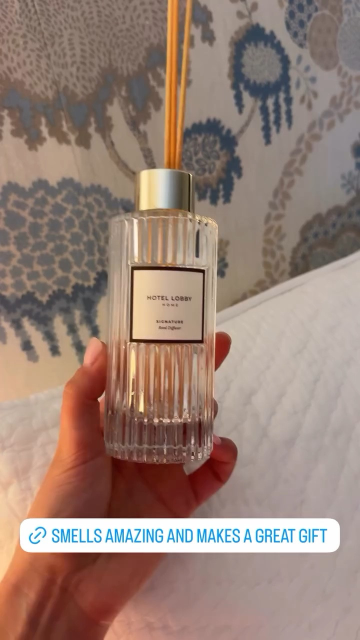 @hotellobbycandle