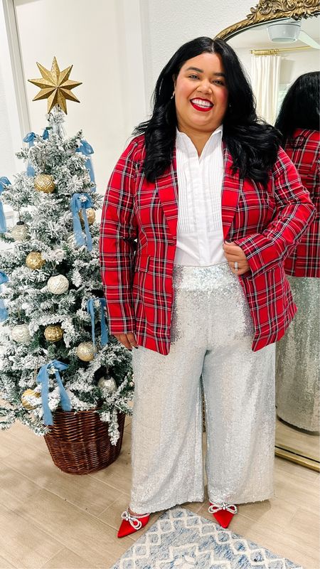 🎄 SMILES AND PEARLS HOLIDAY OUTFITS FROM LANE BRYANT 🎄 The Lane Bryant outfits are perfect to head to any holiday event!

🎄 These festive outfits are perfect for a holiday party, festive workwear, or a night out!

Lane Bryant, Lane Bryant fashion, festive wear, Christmas, Holiday outfits, sequin pants, plus size fashion, Holiday outfit ideas, boots, family photos, holiday party outfits

#LTKplussize #LTKSeasonal #LTKCyberWeek
