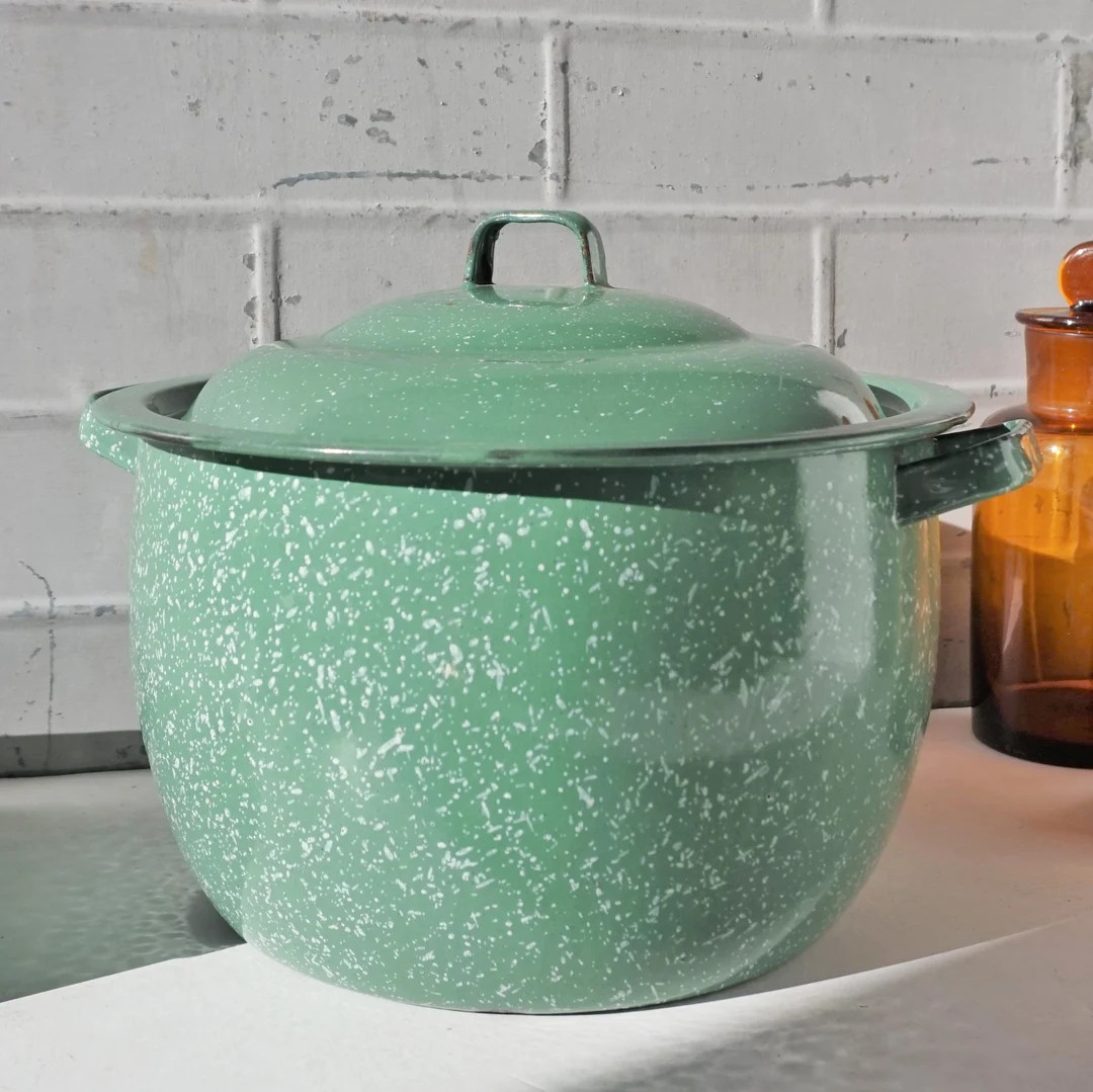 Enamelware /  9" Round Pot with Lid / Quiet Green with white Specs / Excellent Condition | Etsy (US)