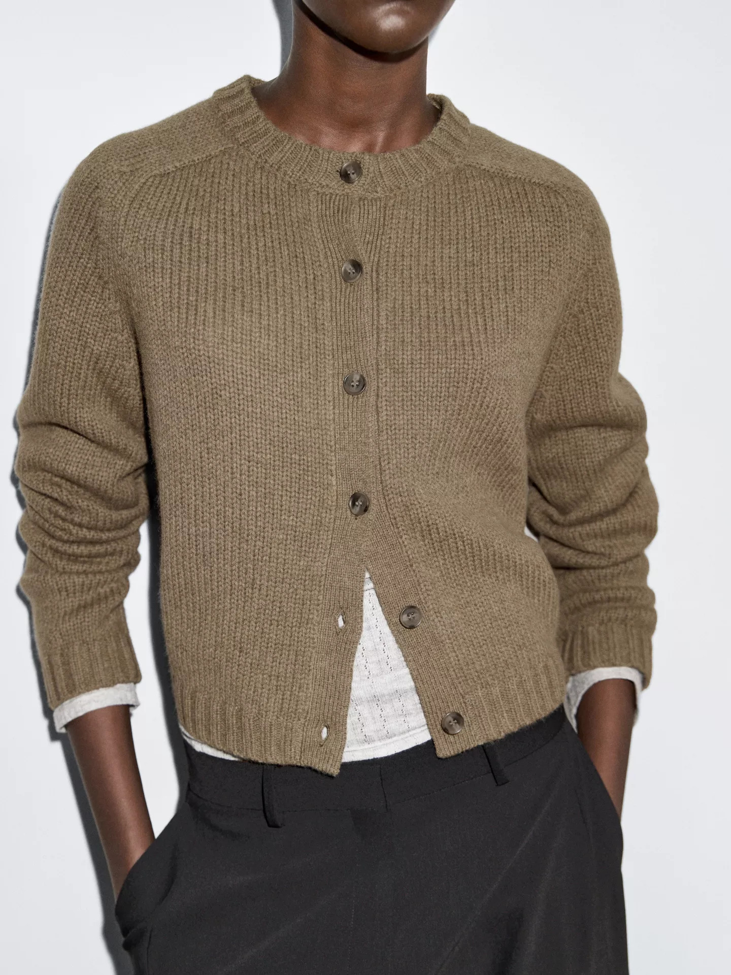 100% wool raglan sleeve knit cardigan | Massimo Dutti UK