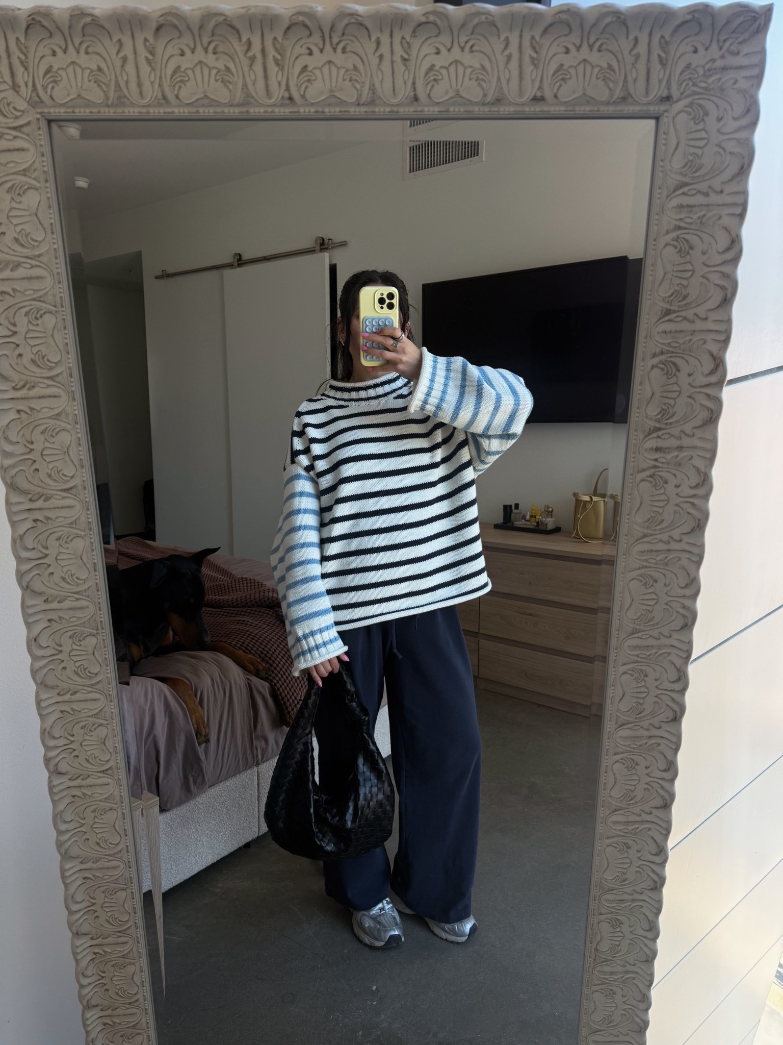 Perfect comfy spring outfit

Roll neck sweater, barrel sweats, new balance

#LTKootd #LTKSeasonal #LTKgrwm